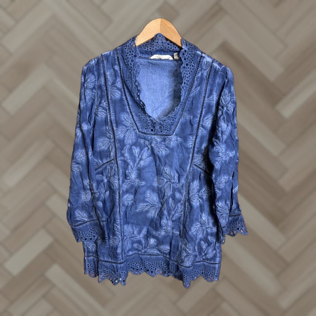 Soft Surroundings Soft Surroundings Tunic Blouse Medium Blue Tie Dye Eyelet Embroidered V-Neck Long Sleeve Cotton Casual Womens Size M / US 6-8 / IT 42-44 - 1 Thumbnail