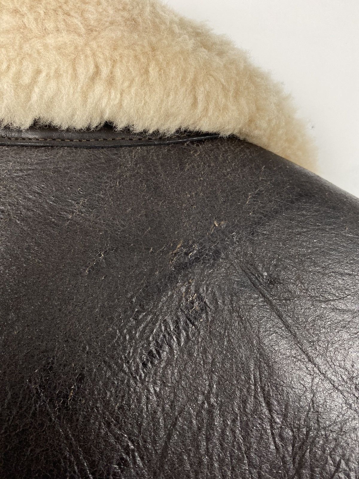 Chevignon Vintage Chevignon Shearling Leather Coat Pilots Avirex Size US M / EU 48-50 / 2 - 9 Thumbnail