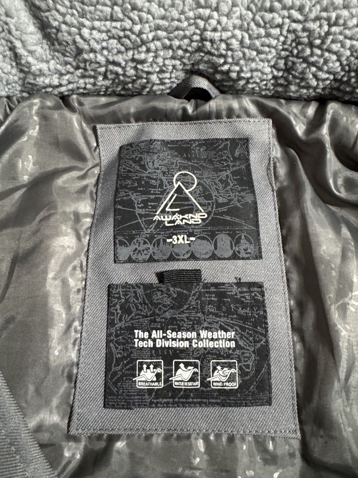 Other Awaknd Land Coat Size 3X (Fits like 2x) Size US XXL / EU 58 / 5 - 8 Thumbnail