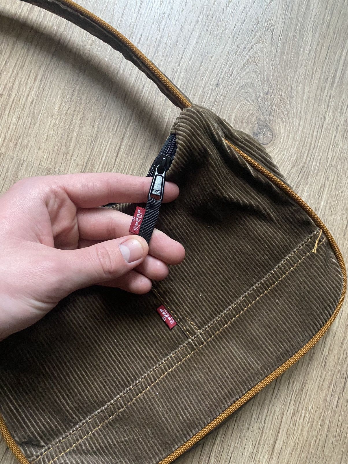 Handmade × Levi's Vintage Levis Y2K velvet brown custom hand made handle bag👜 Size ONE SIZE - 5 Thumbnail