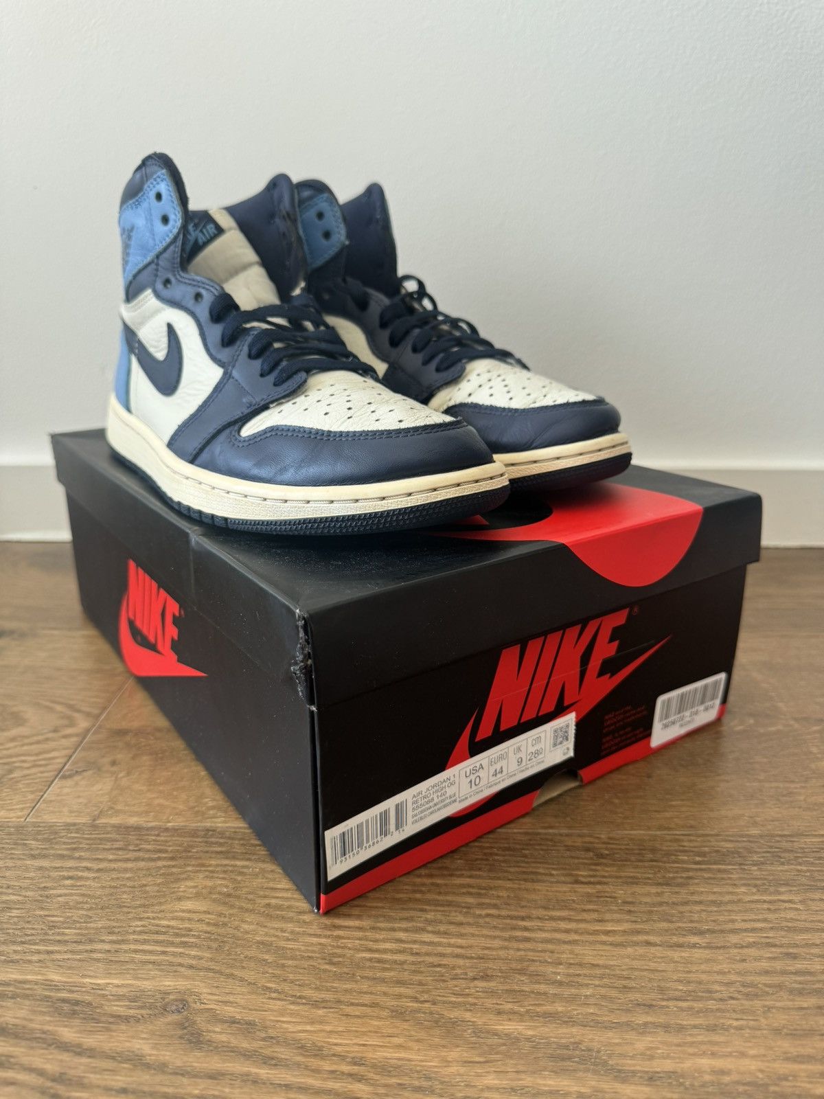 Jordan Brand Jordan 1 High Retro Obsidian Size US 10 / EU 43 - 3 Thumbnail