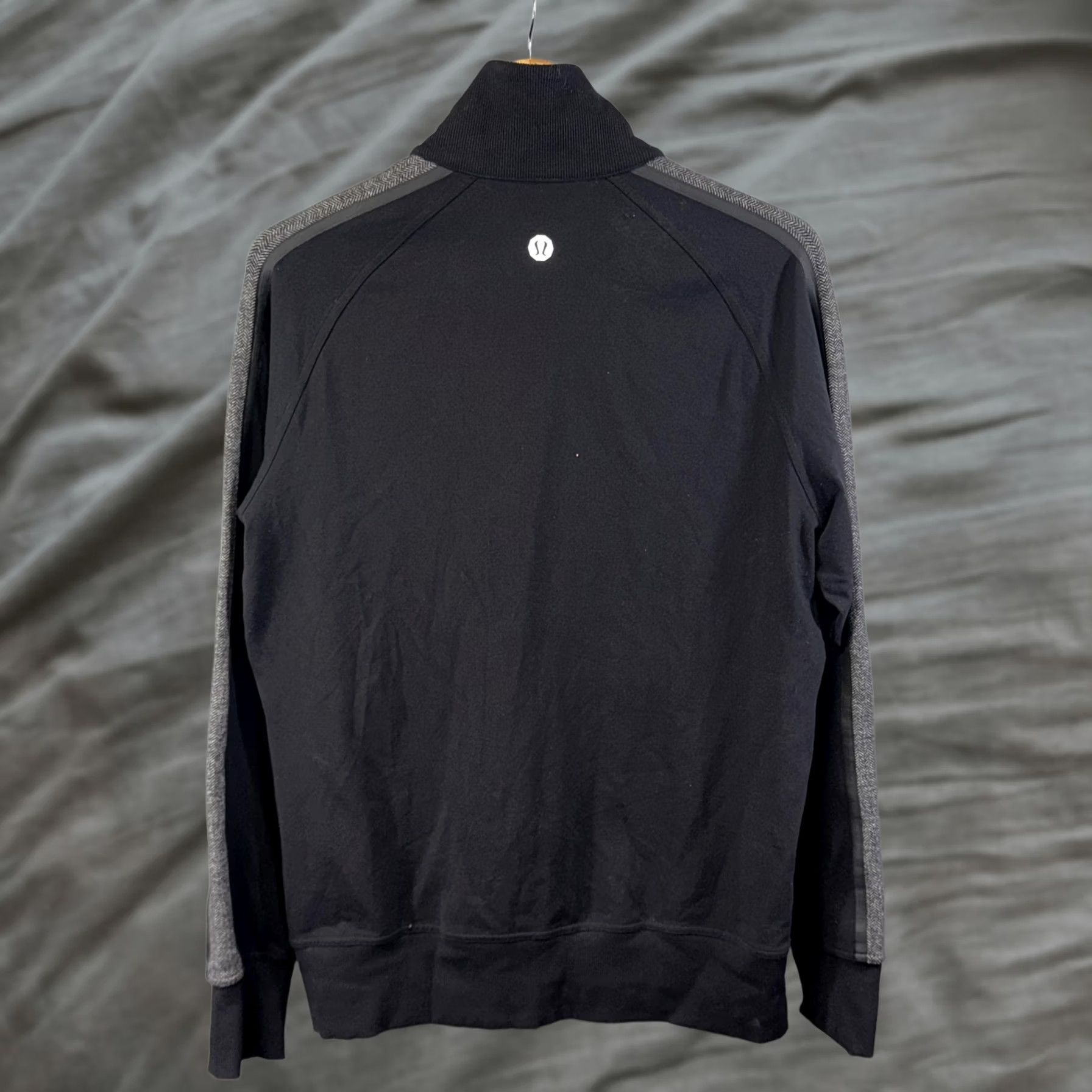 Lululemon Lululemon Athletica Jacket Mens Large Black Gray Full Zip Herringbone Raglan Track Zip Pockets Size US L / EU 52-54 / 3 - 1 Thumbnail