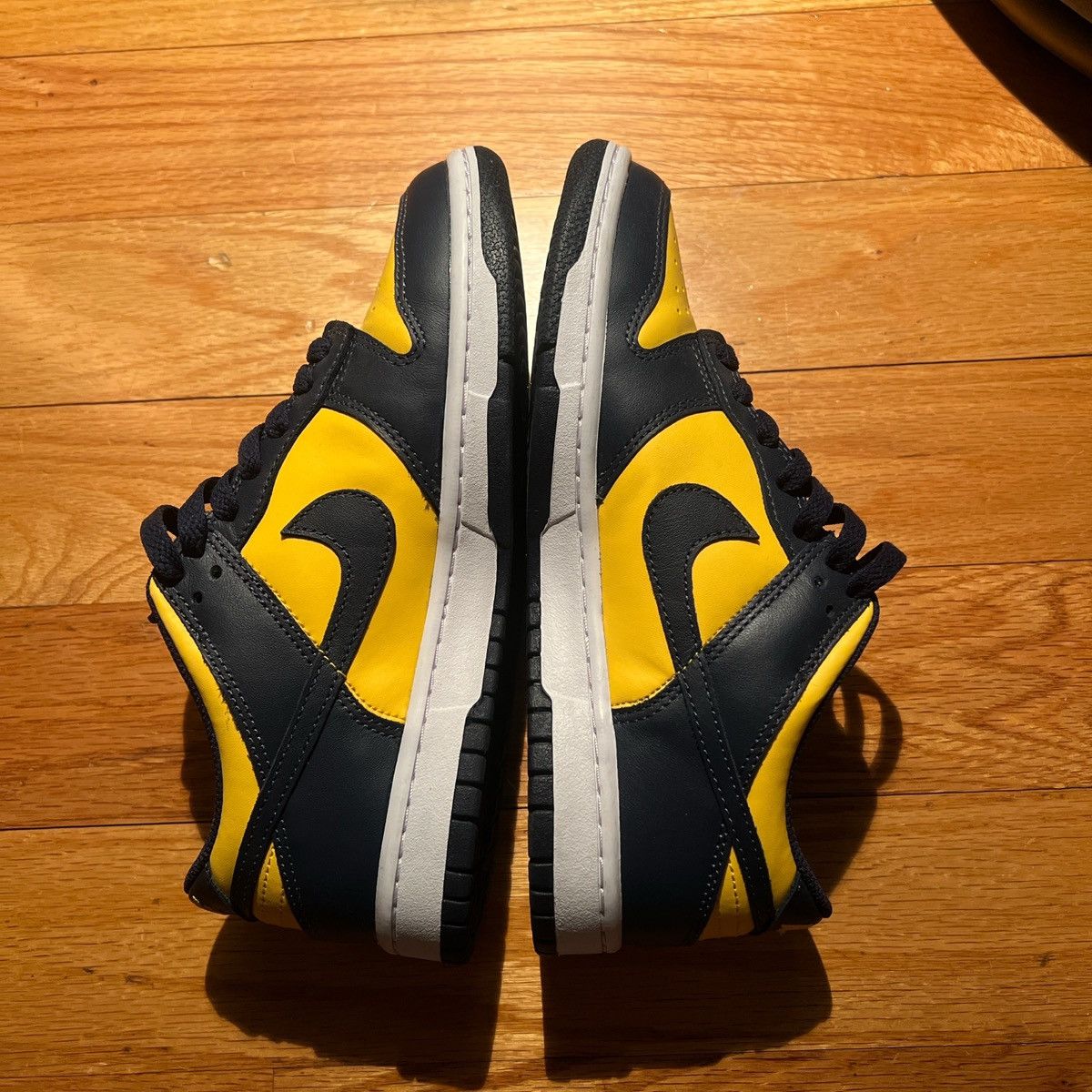 Nike Nike Michigan Dunks Size US 6.5 / EU 39-40 - 2 Thumbnail