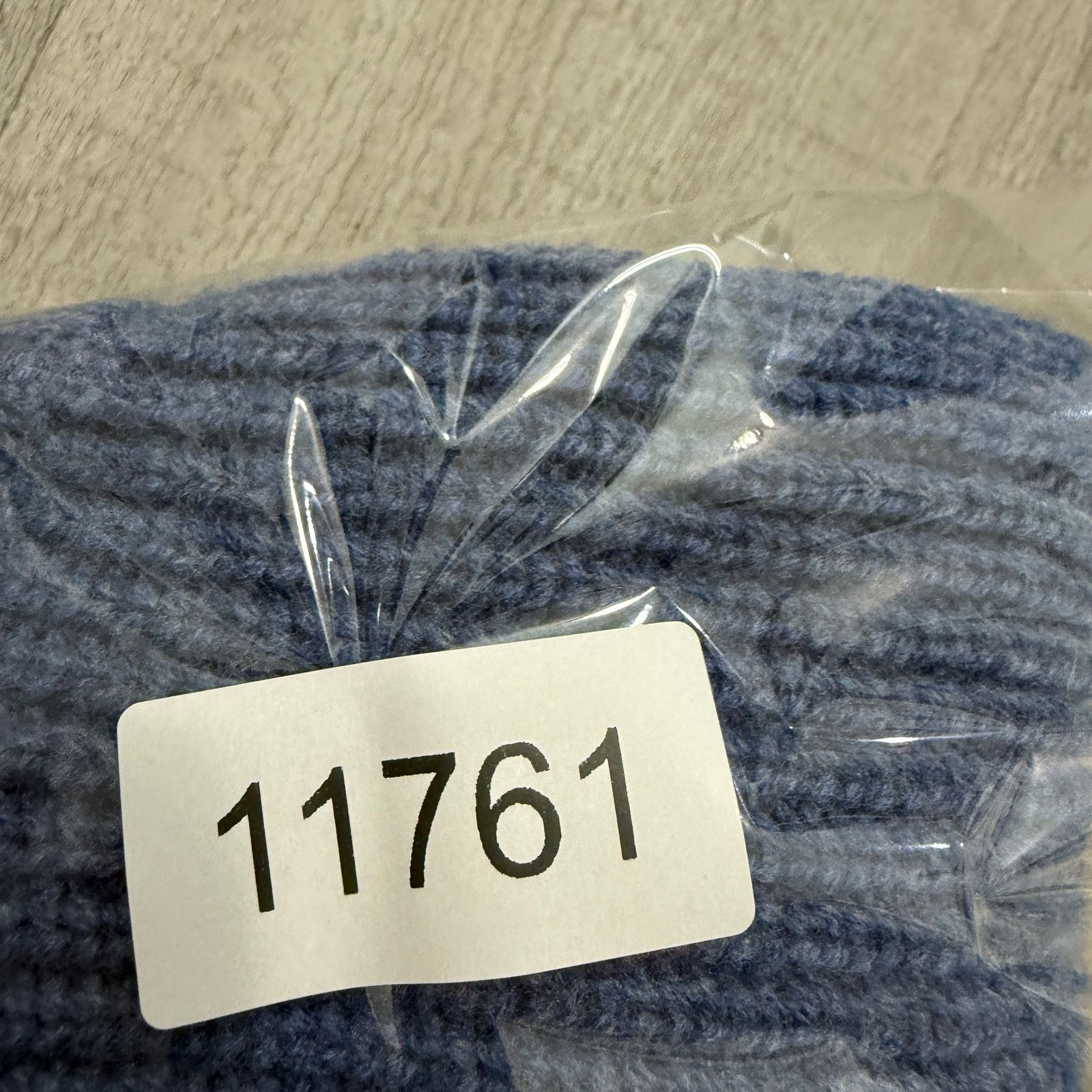 L.L. Bean LL Bean Waterfowl Sweater Vest Men's Large Blue Lambswool Size US L / EU 52-54 / 3 - 8 Thumbnail