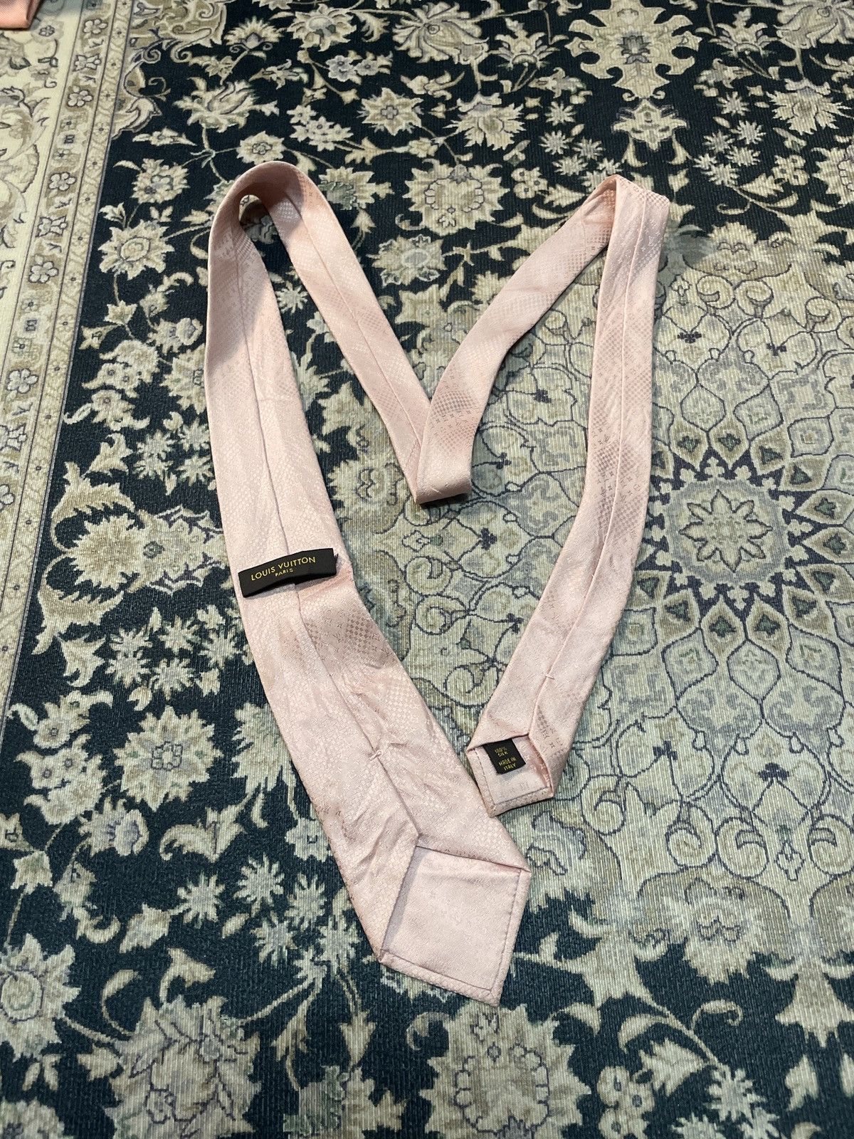 Louis Vuitton Louis Vuitton Tie. Made in Italy 100 silk Size ONE SIZE - 2 Thumbnail