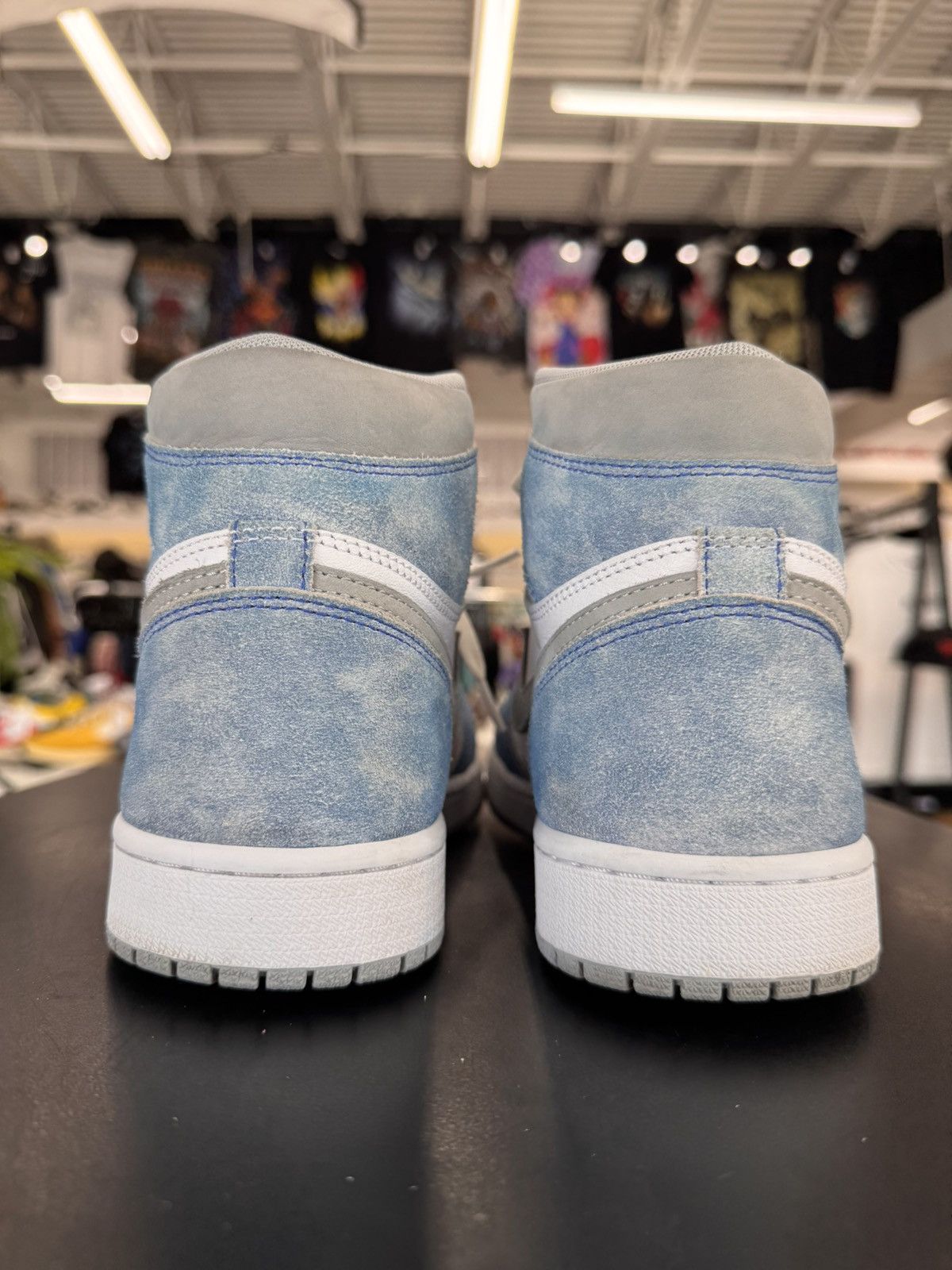 Jordan Brand Air Jordan 1 Retro High Hyper Royal Smoke Grey Size 9 (2021) Size US 9 / EU 42 - 5 Thumbnail