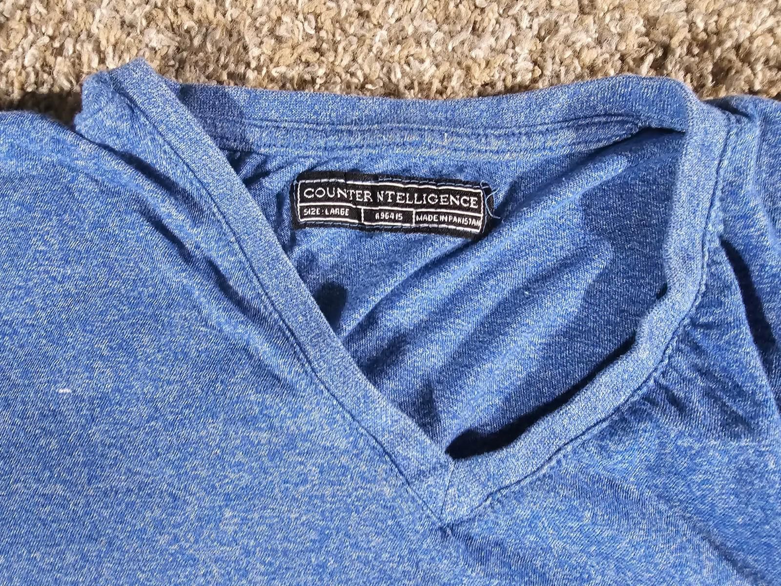 Counter Intelligence Counter Intelligence L Blue V-neck Shirt Size US L / EU 52-54 / 3 - 2 Thumbnail