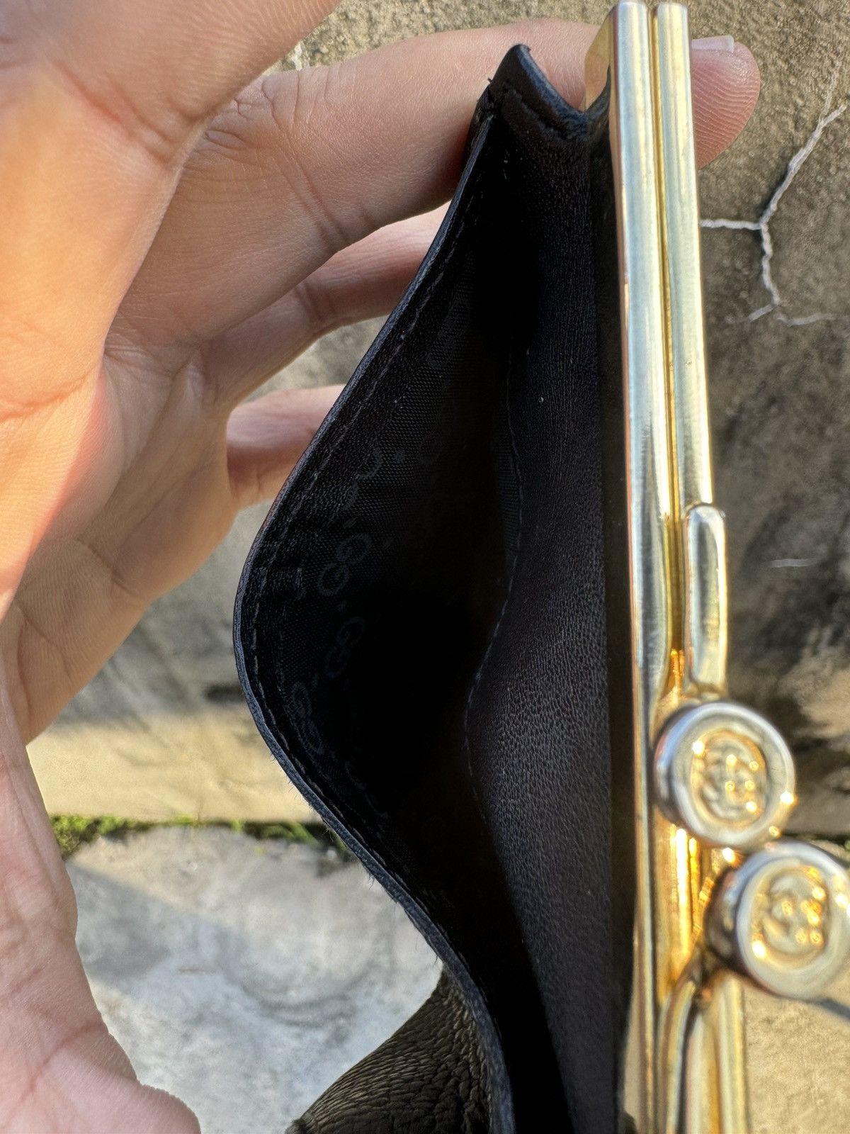 Gucci Gucci Coin Purse Leather Kiss Lock Size ONE SIZE - 5 Thumbnail