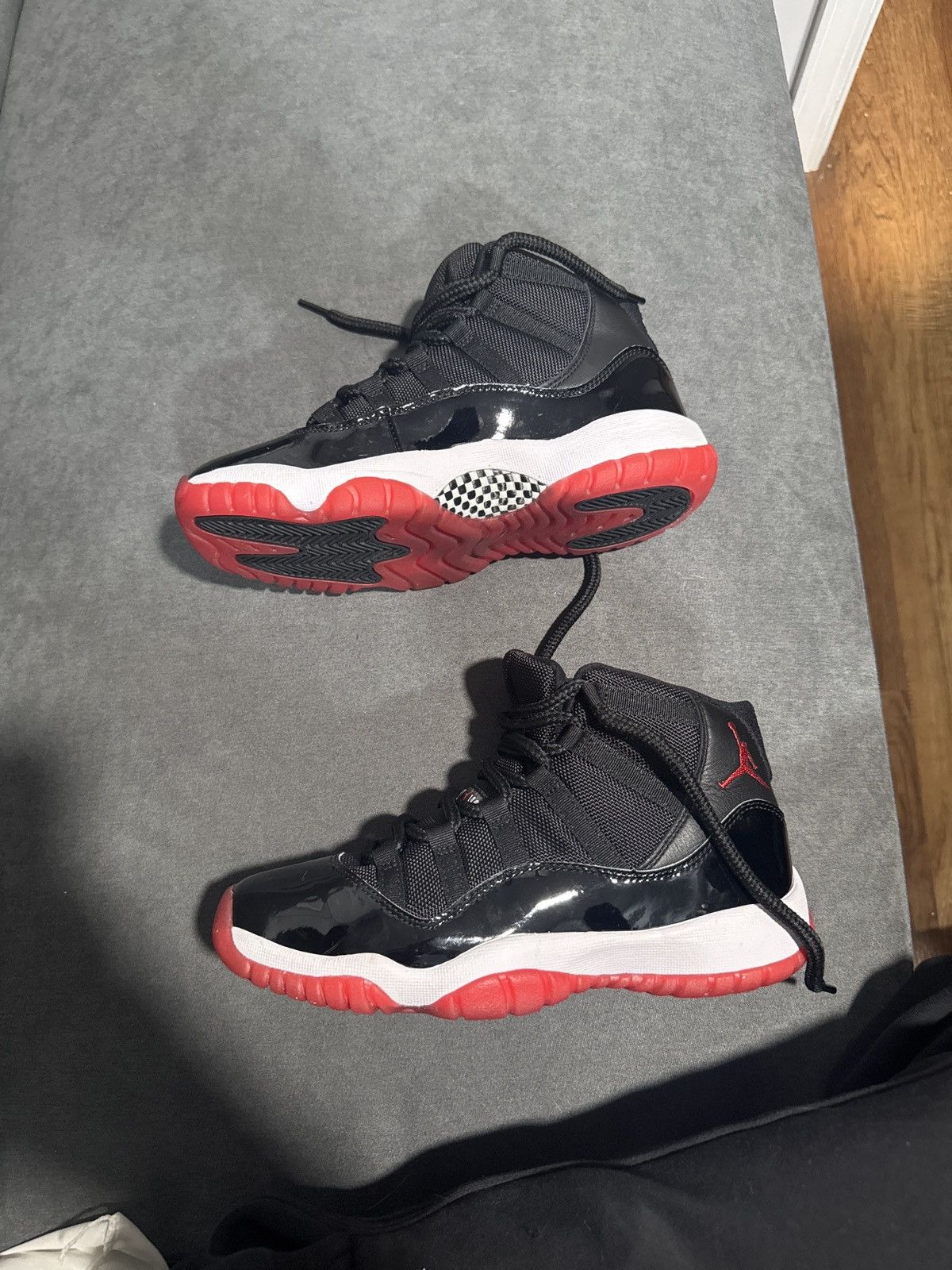 Jordan Brand Jordan Bred 11 Size US 5.5 / EU 38 - 4 Thumbnail