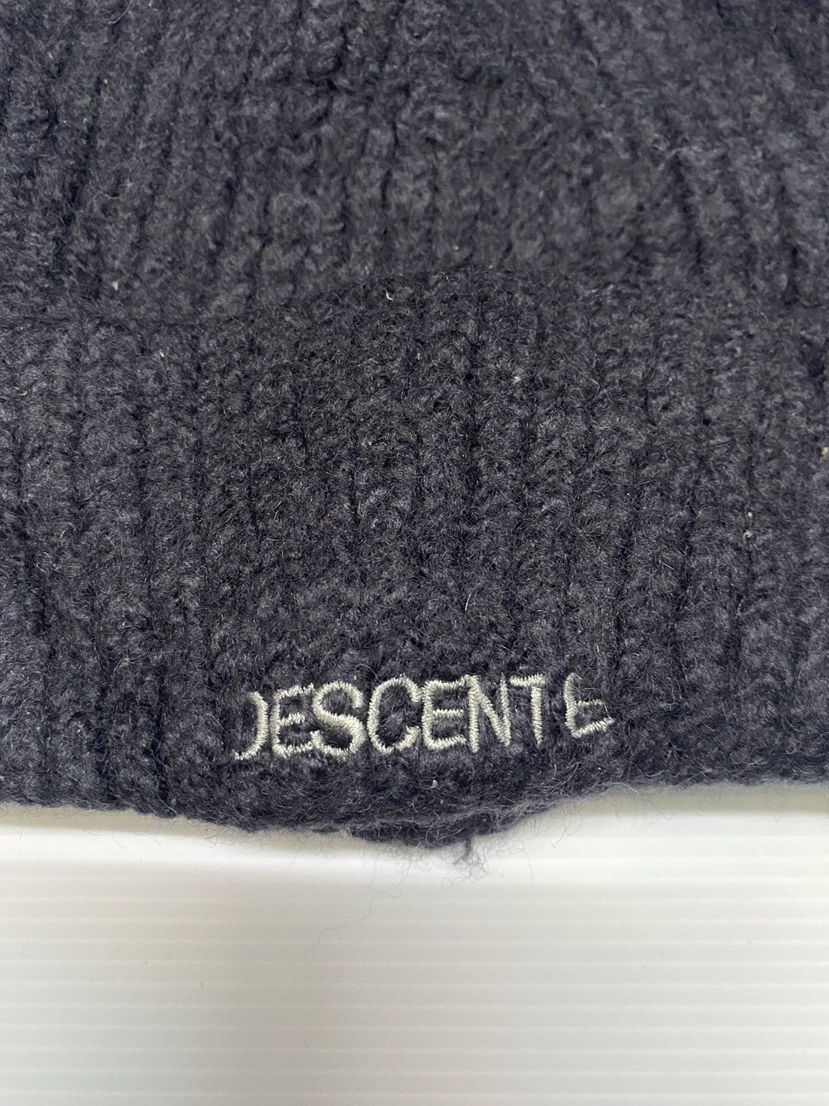 Descente Winter Session Descente Embroidery Beanie Hats Size ONE SIZE - 2 Thumbnail