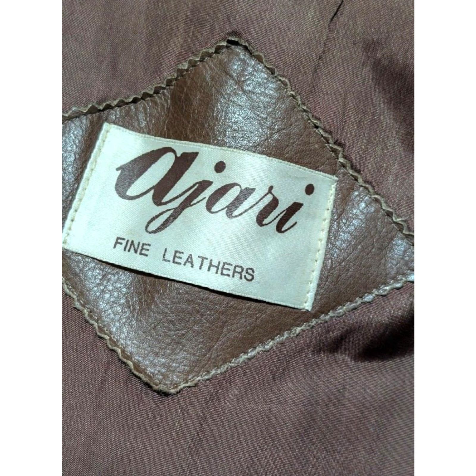 Vintage VINTAGE Bomber Jacket Ajari Leather Brown M Mens 40 Patina Distressed patina vintage bomber jacket M brown leather Mens 40 1970s 1980s Size US M / EU 48-50 / 2 - 5 Thumbnail