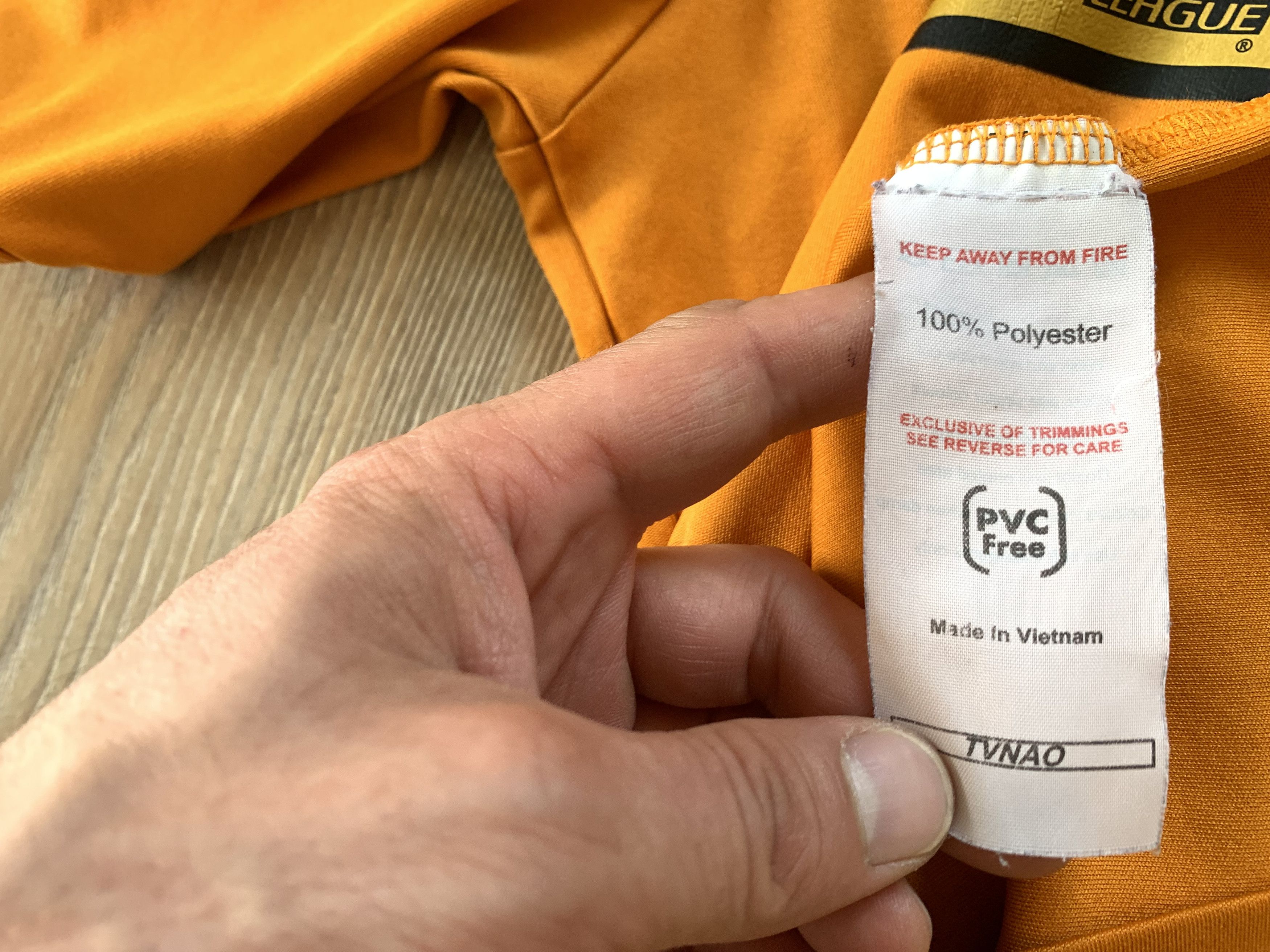 Puma Puma Wolves Home Shirt Barclays Premier League 2015-2016 Size US L / EU 52-54 / 3 - 11 Thumbnail