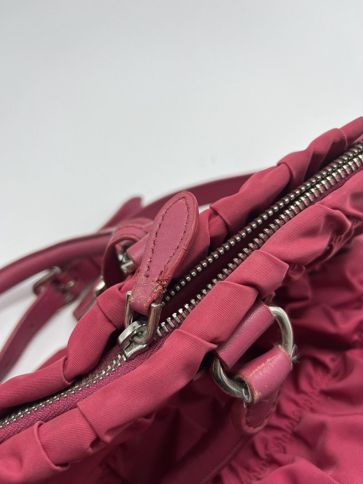 Prada Authentic PRADA Gaufre Shoulder Bag Size ONE SIZE - 15 Thumbnail