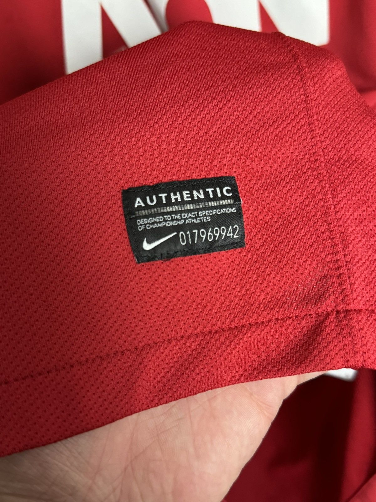 Nike Manchester United 11/12 Home Mitchell Football Jersey Size US L / EU 52-54 / 3 - 5 Thumbnail