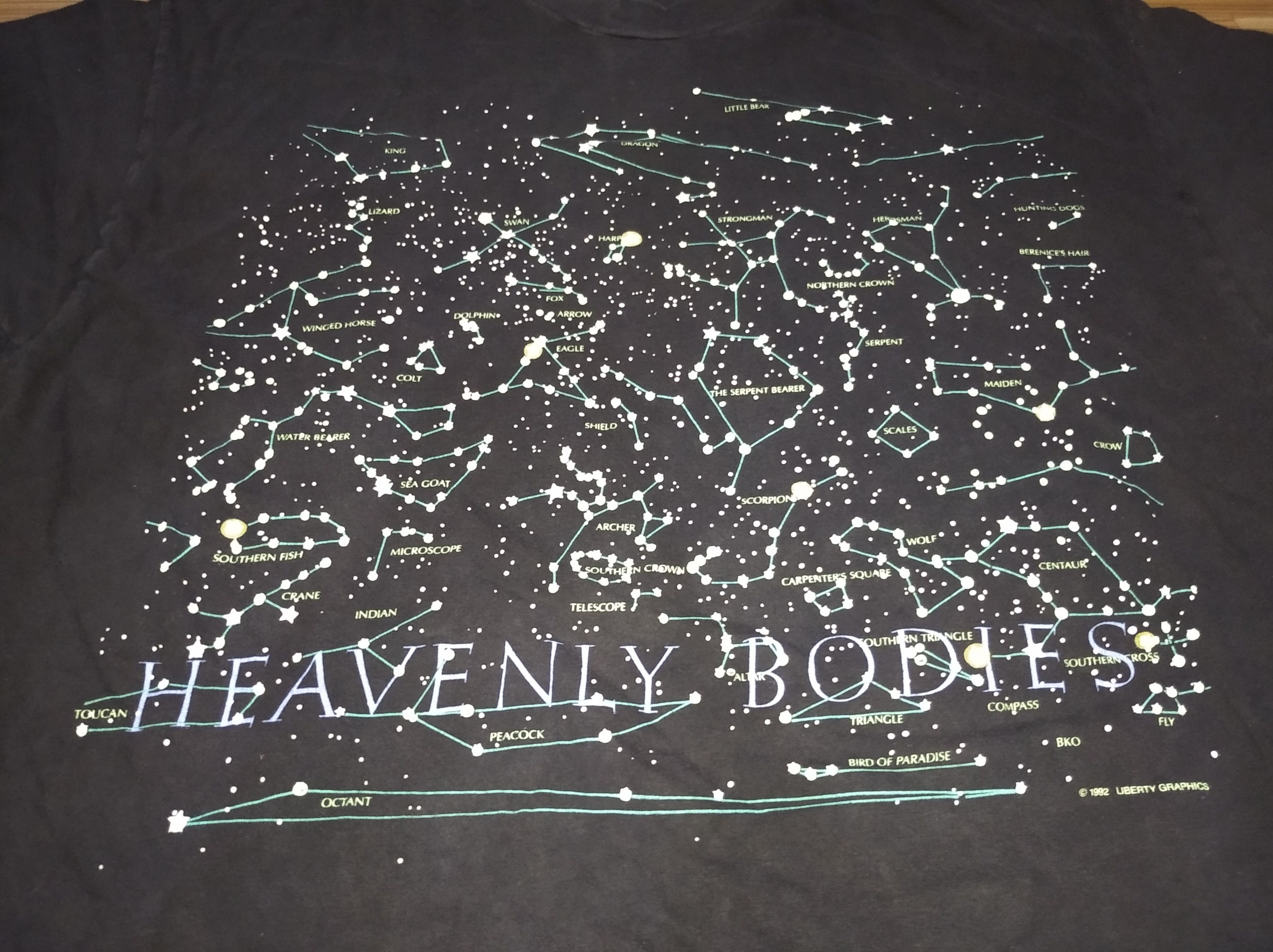 Arts & Science × Hanes × Vintage Vintage 1992 librety grapics heavenly bodies tshirt M L rade Size US L / EU 52-54 / 3 - 9 Thumbnail