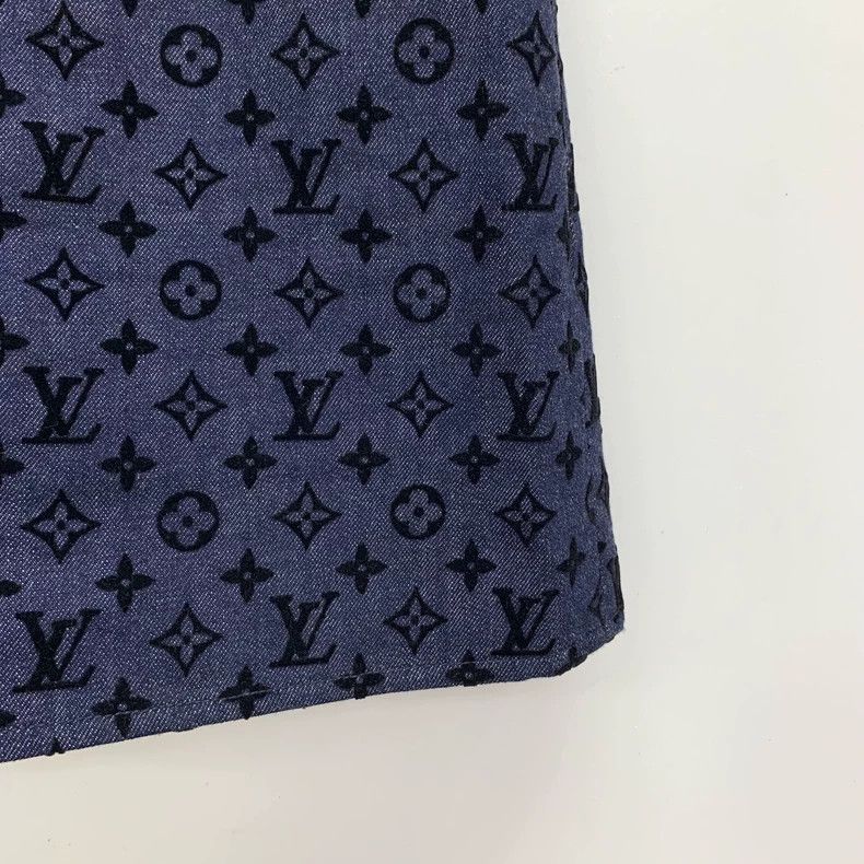 Louis Vuitton Louis Vuitton 23 dark blue logo presbyopic cotton casual d Size 39" - 4 Thumbnail