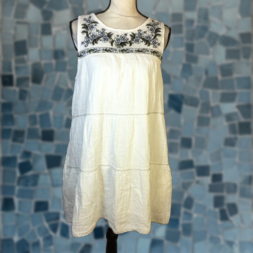 Max Studio Boho Floral Embroidered Shift Dress Size L White Sleeveless Mini  Womens