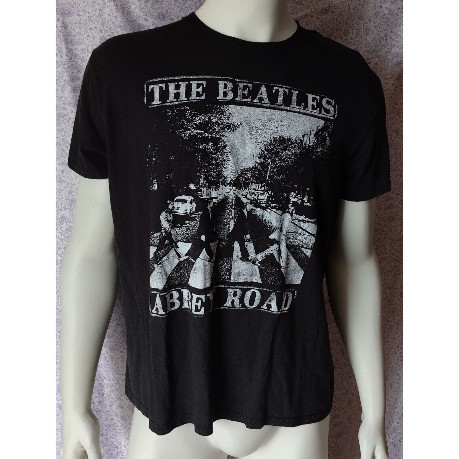 Other Iconic. The Beatles "Abbey Road" Men's Black Graphic size L Size US L / EU 52-54 / 3 - 1 Thumbnail