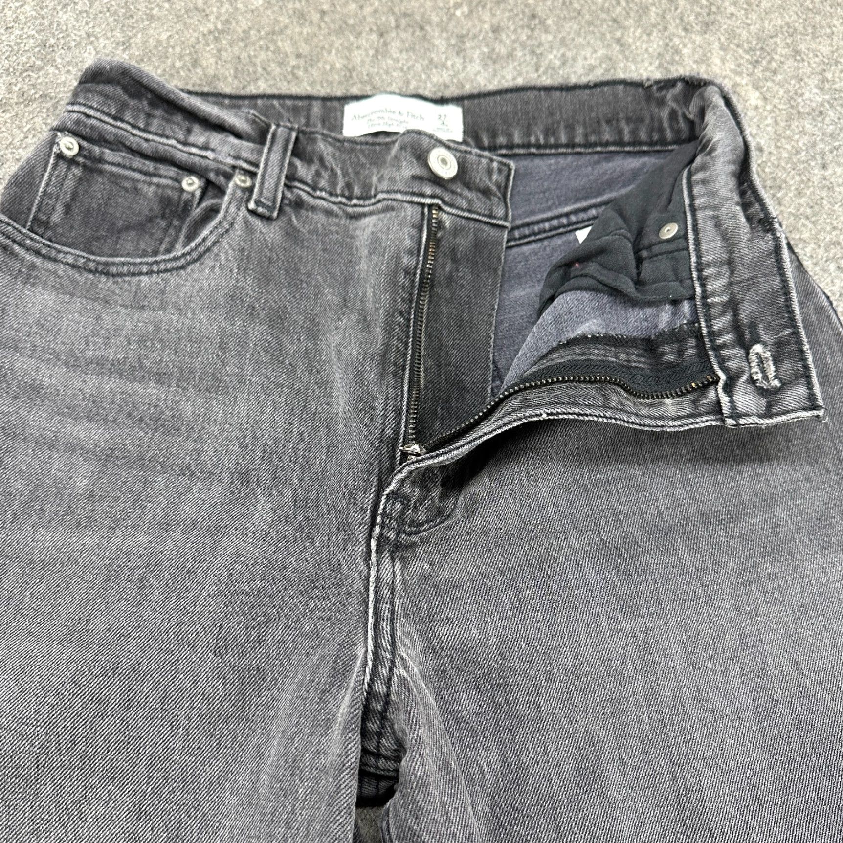 Abercrombie & Fitch Abercrombie & Fitch Jeans Womens 27 Black 90s Vintage Straight High Rise Size 27" / US 4 / IT 40 - 2 Thumbnail