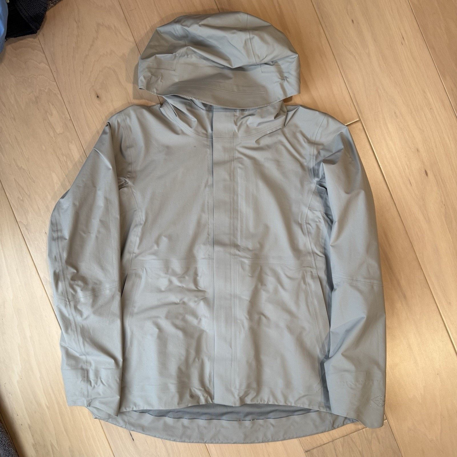 Patagonia Viev Gemma Gore Tex Jacket Medium Gray Full Zip Waterproof Size M / US 6-8 / IT 42-44 - 2 Thumbnail