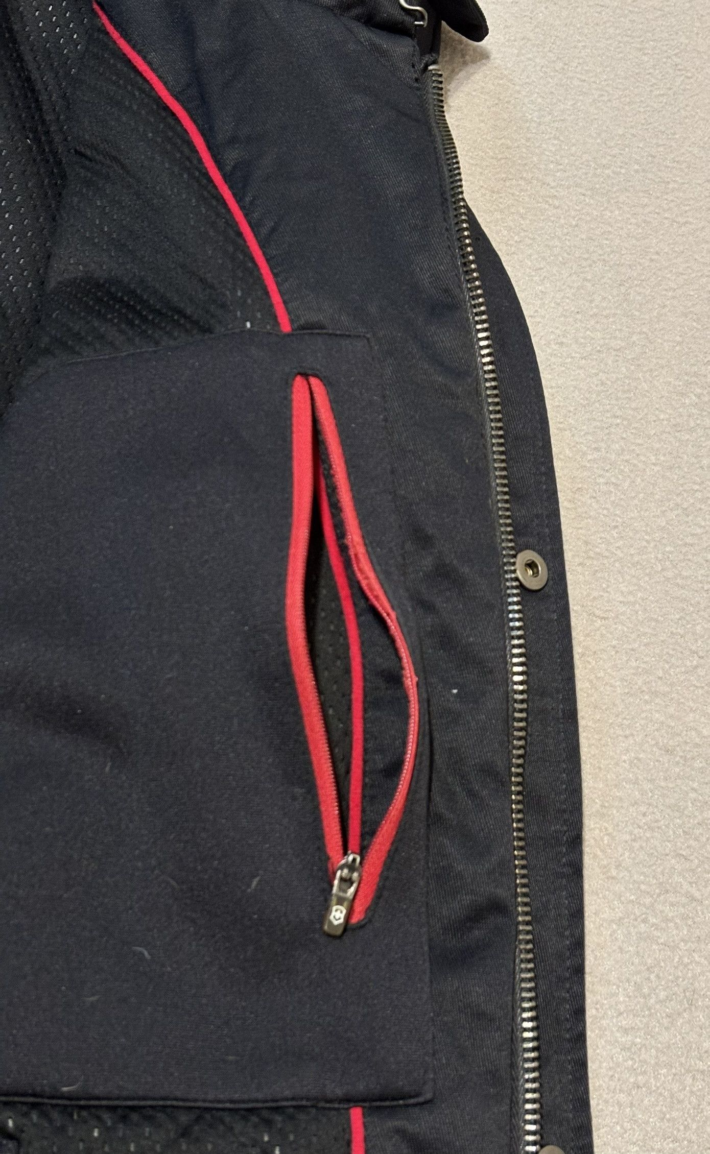 Victorinox Victorinox winter jacket size S Size US S / EU 44-46 / 1 - 13 Thumbnail