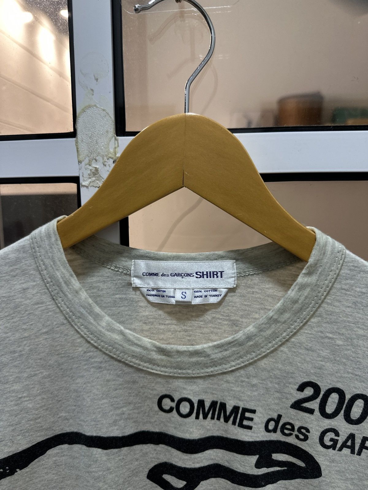 Comme des Garcons SHIRT SS2001 Comme des Garcons ete “Hand” T-Shirt Size US M / EU 48-50 / 2 - 4 Thumbnail