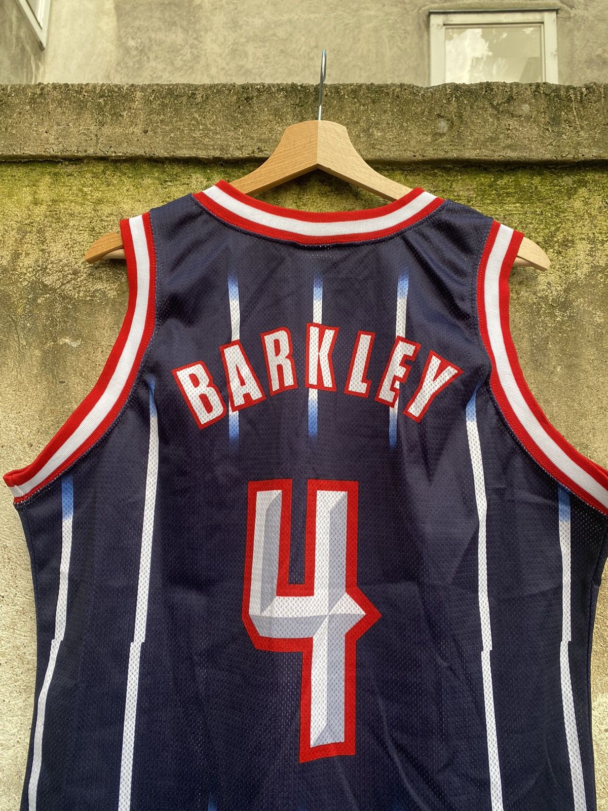 Champion × NBA × Vintage Vintage Champion 4 Barkley NBA Jersey Size US M / EU 48-50 / 2 - 8 Thumbnail