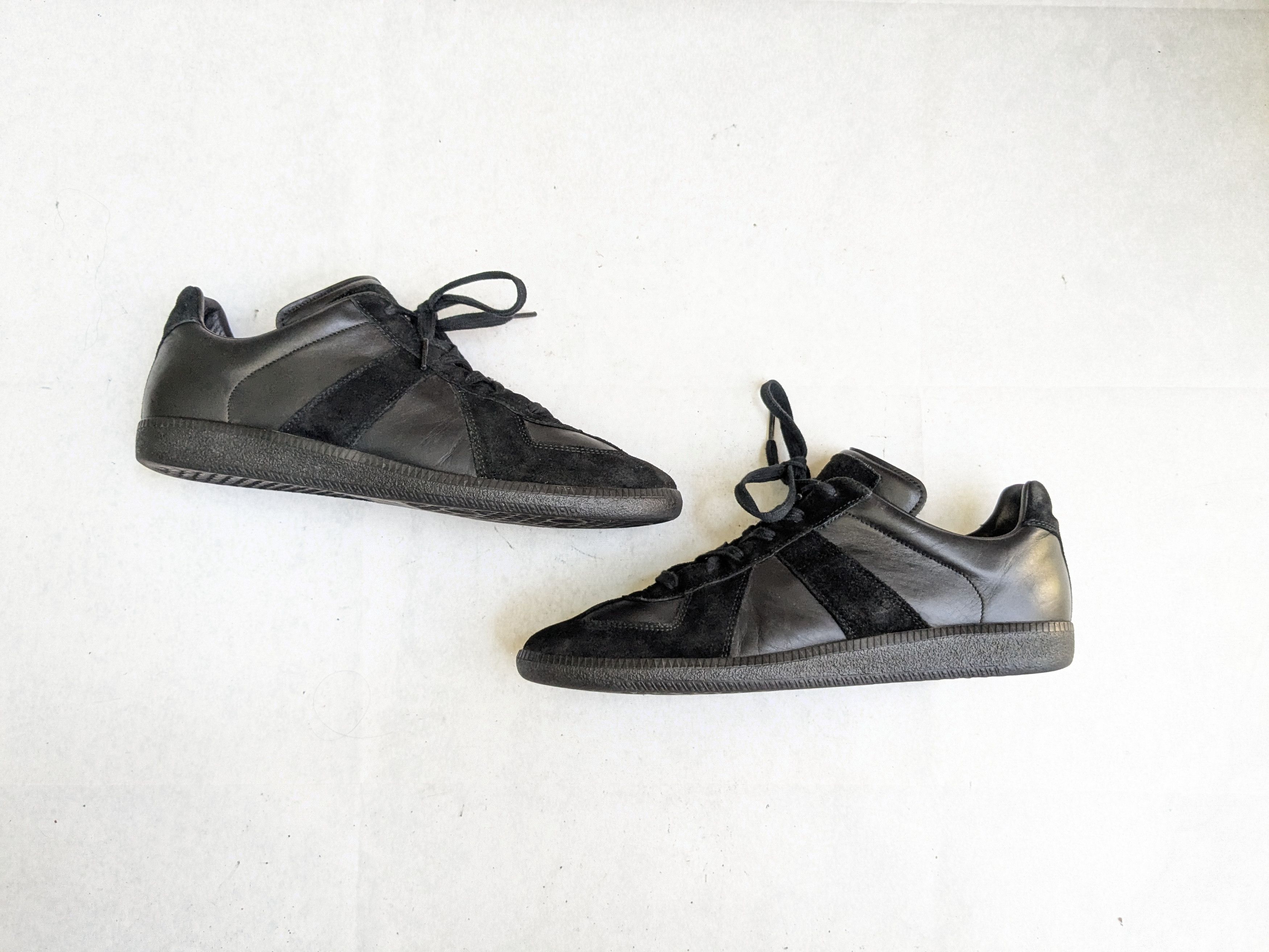 Maison Margiela Maison Margiela GAT Replica Black 9.5 42.5 Low Tops Size US 9.5 / EU 42-43 - 1 Thumbnail