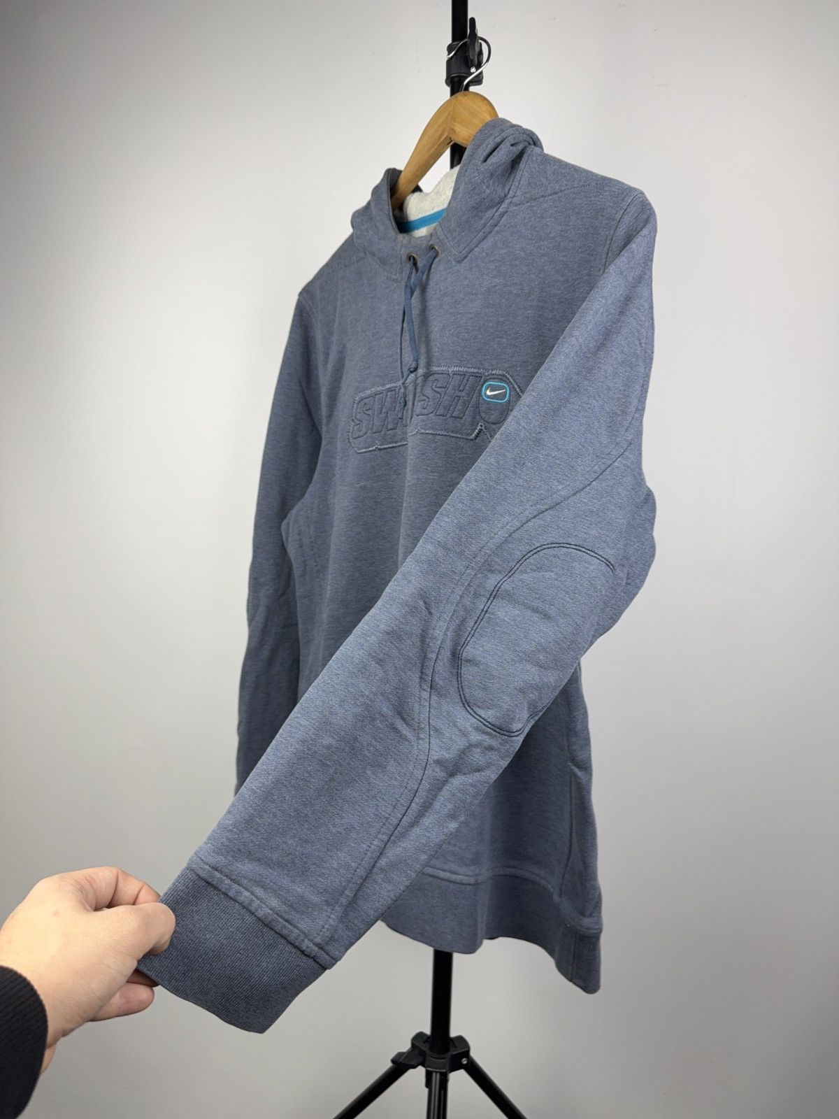 Nike Nike 00s Vintage Retro 00s Swoosh Hoodie Embroidered Logo 🔥 Size US L / EU 52-54 / 3 - 7 Thumbnail