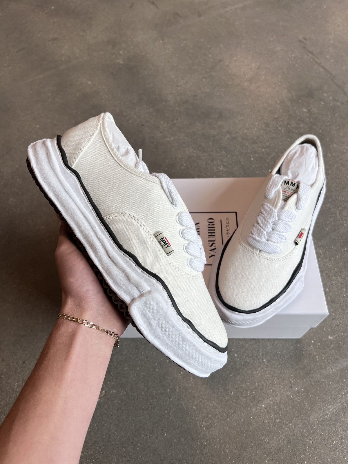 Maison Mihara Yasuhiro Baker OG Sole Canvas Low White