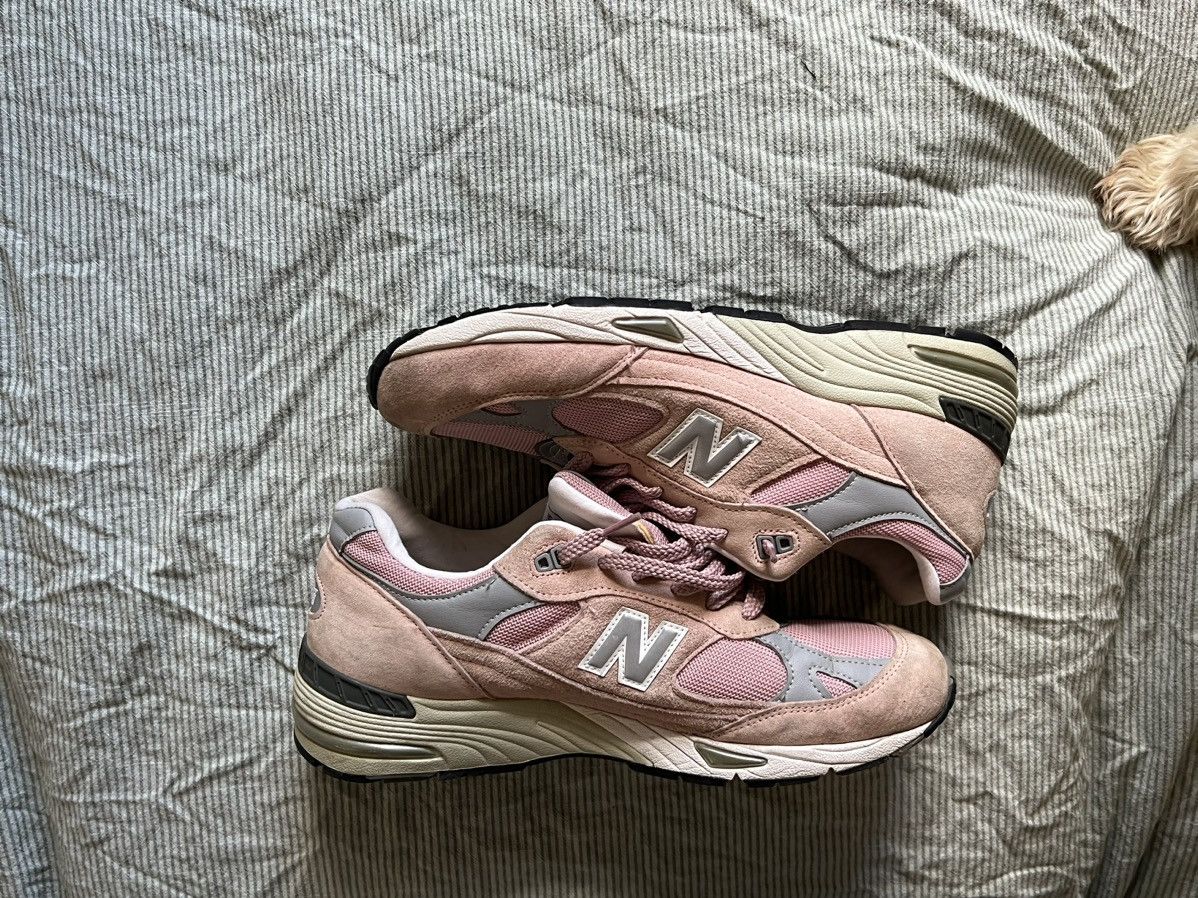 New Balance Mens Pink New Balance 991 Size US 10.5 / EU 43-44 - 1 Thumbnail