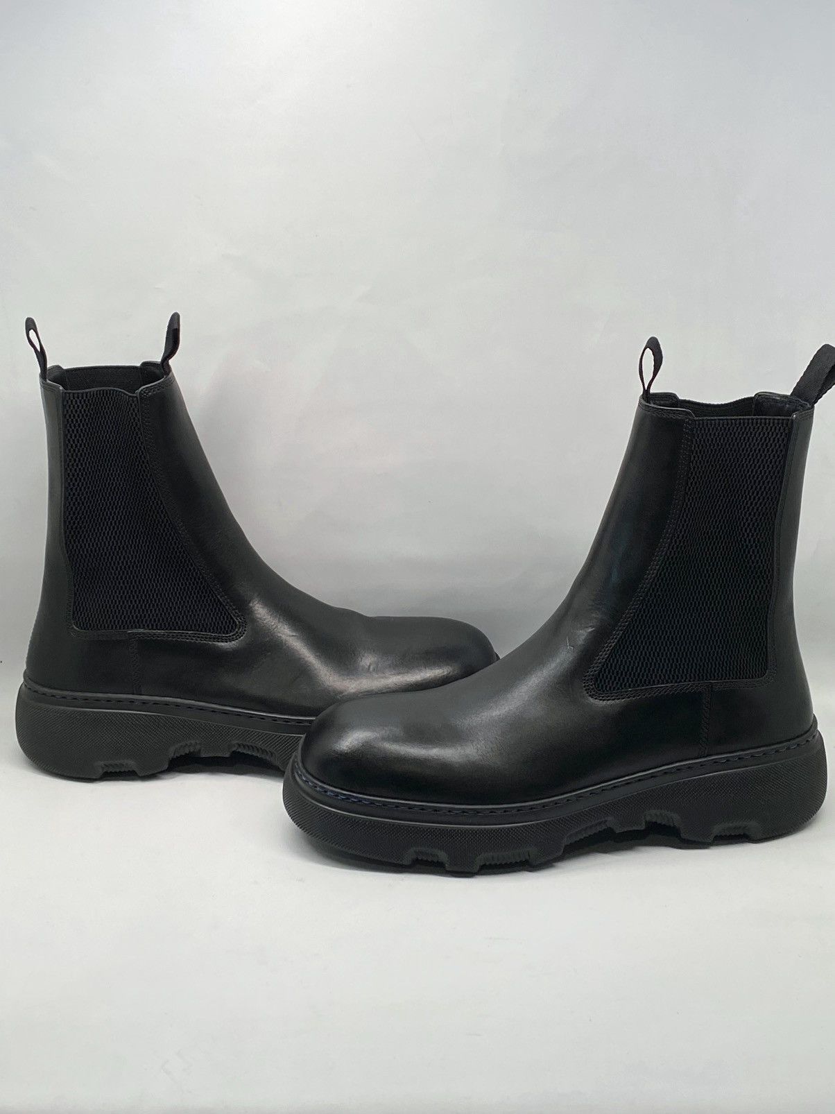 Burberry Burberry leather Chelsea boots size 43/us size 10 Size US 10 / EU 43 - 8 Thumbnail