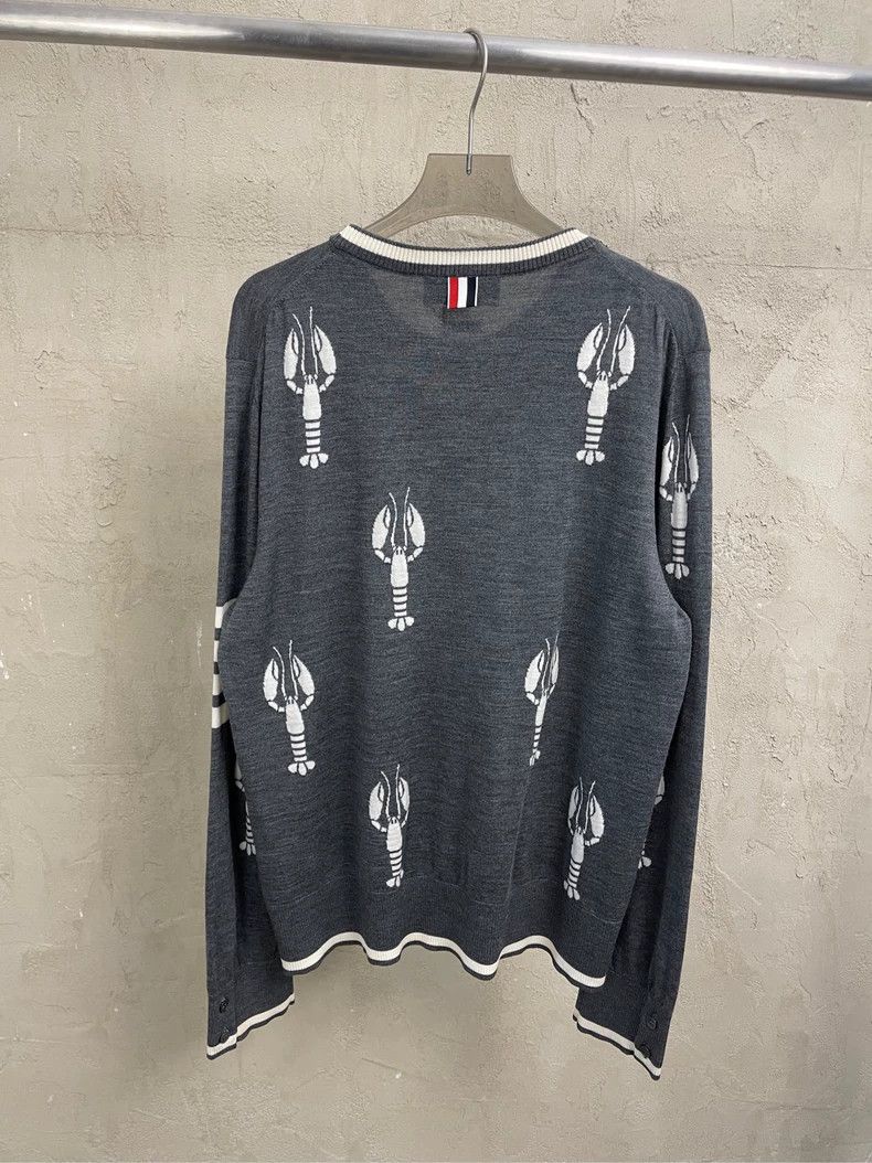 Thom Browne Thom browne Gray show lobster limited four-striped wool swe Size US L / EU 52-54 / 3 - 2 Thumbnail