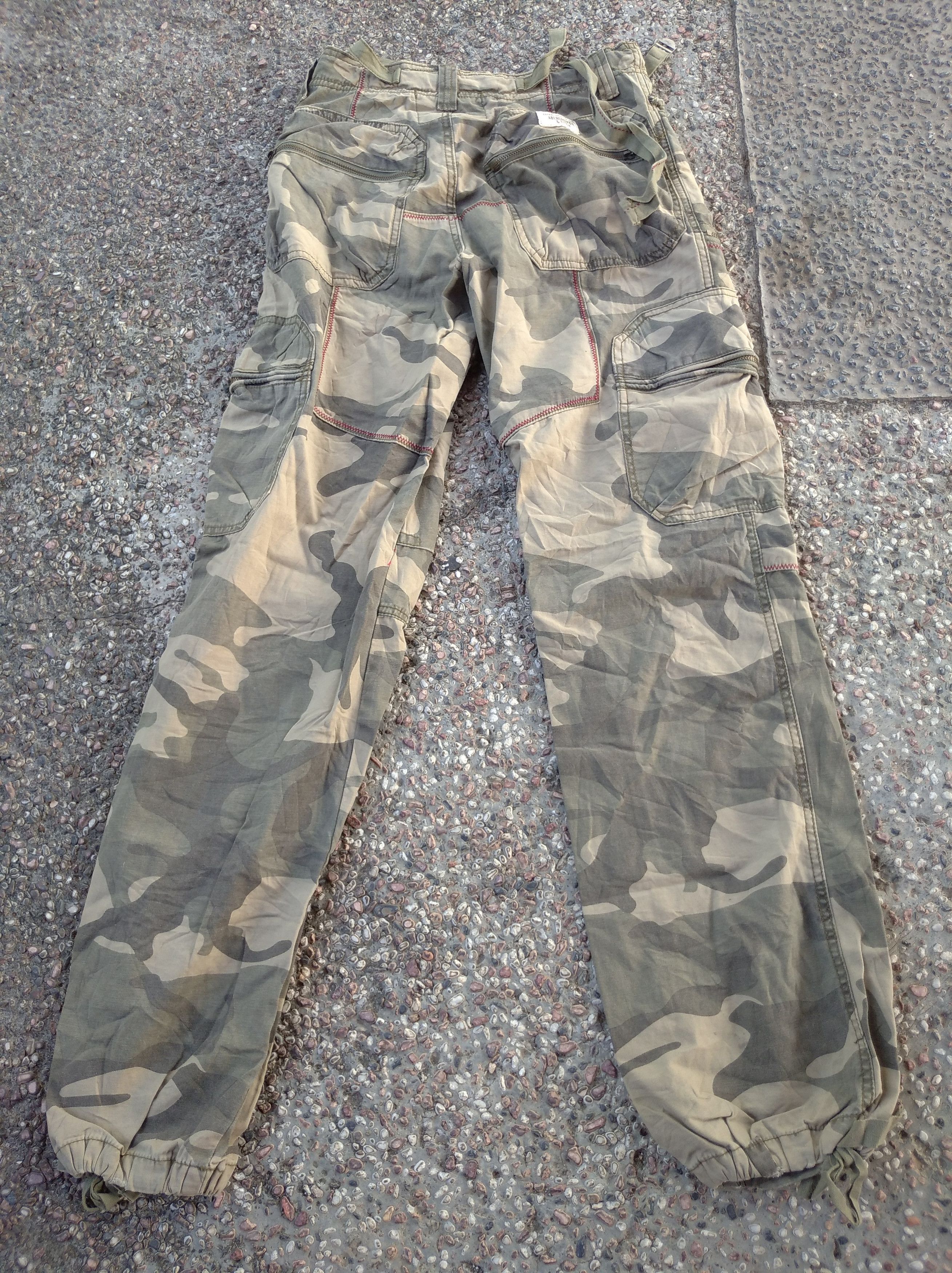 Abercrombie & Fitch Abercrombie & Fitch Paratrooper Military Camo Pants Means. Size US 29 - 2 Thumbnail