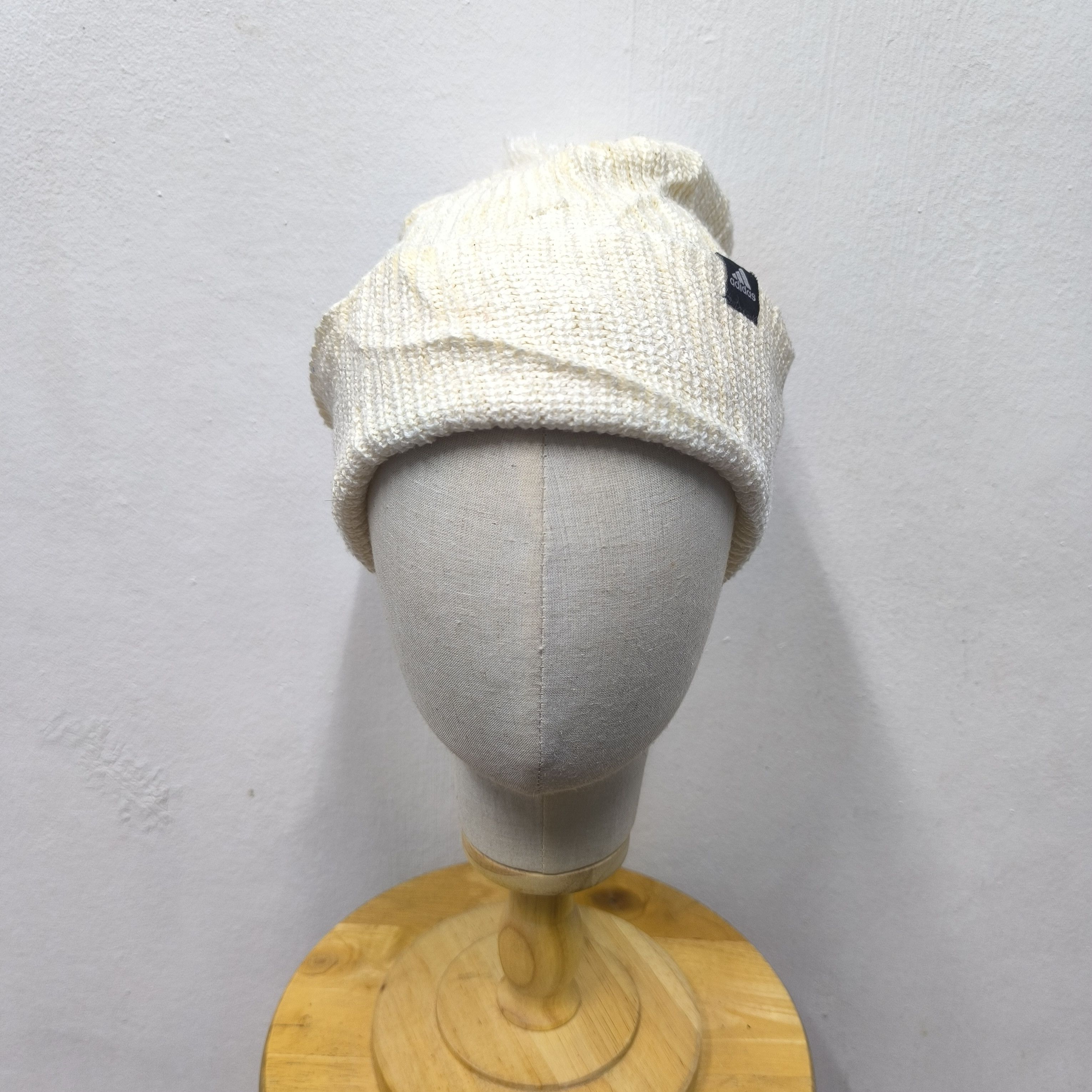 Adidas 💥 Adidas logo patch skiwear beanie hat Size ONE SIZE - 2 Thumbnail