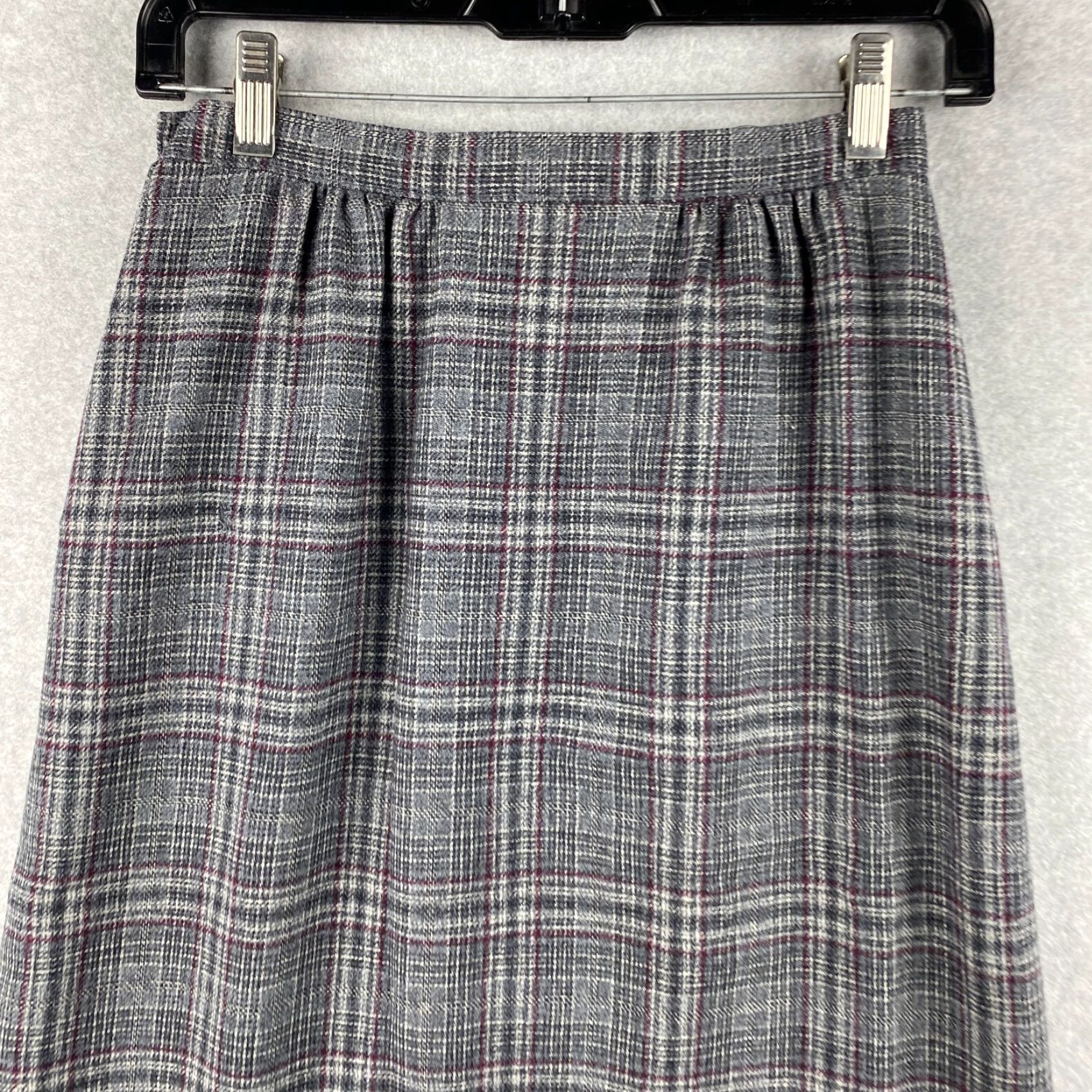 Pendleton VINTAGE Pendleton Skirt 4 Womens Gray Tartan Plaid Wool USA Made 70s Size 27" / US 4 / IT 40 - 6 Thumbnail