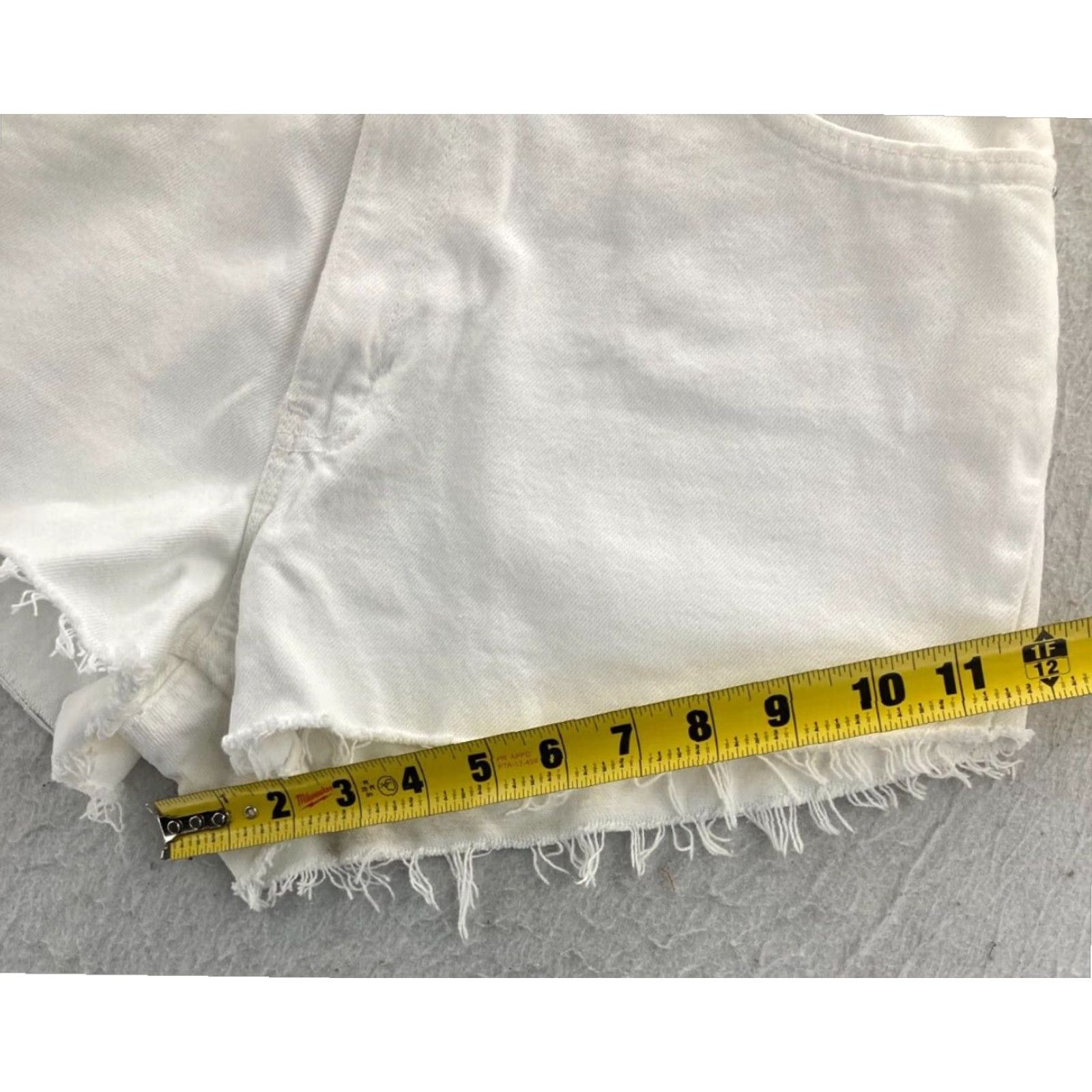 Levi's Womens Levis 550 Shorts High Rise White Denim Raw Hem Extra Large XL Size 32" / US 10 / IT 46 - 6 Thumbnail