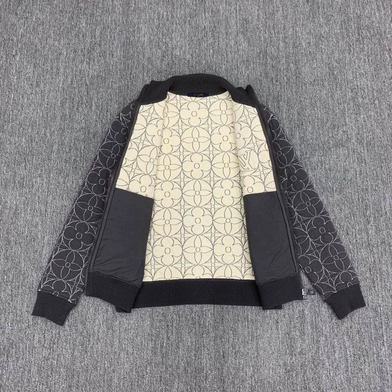 Louis Vuitton LOUIS VUITTON Cotton-padded jacket with black flowers and p Size US M / EU 48-50 / 2 - 9 Thumbnail