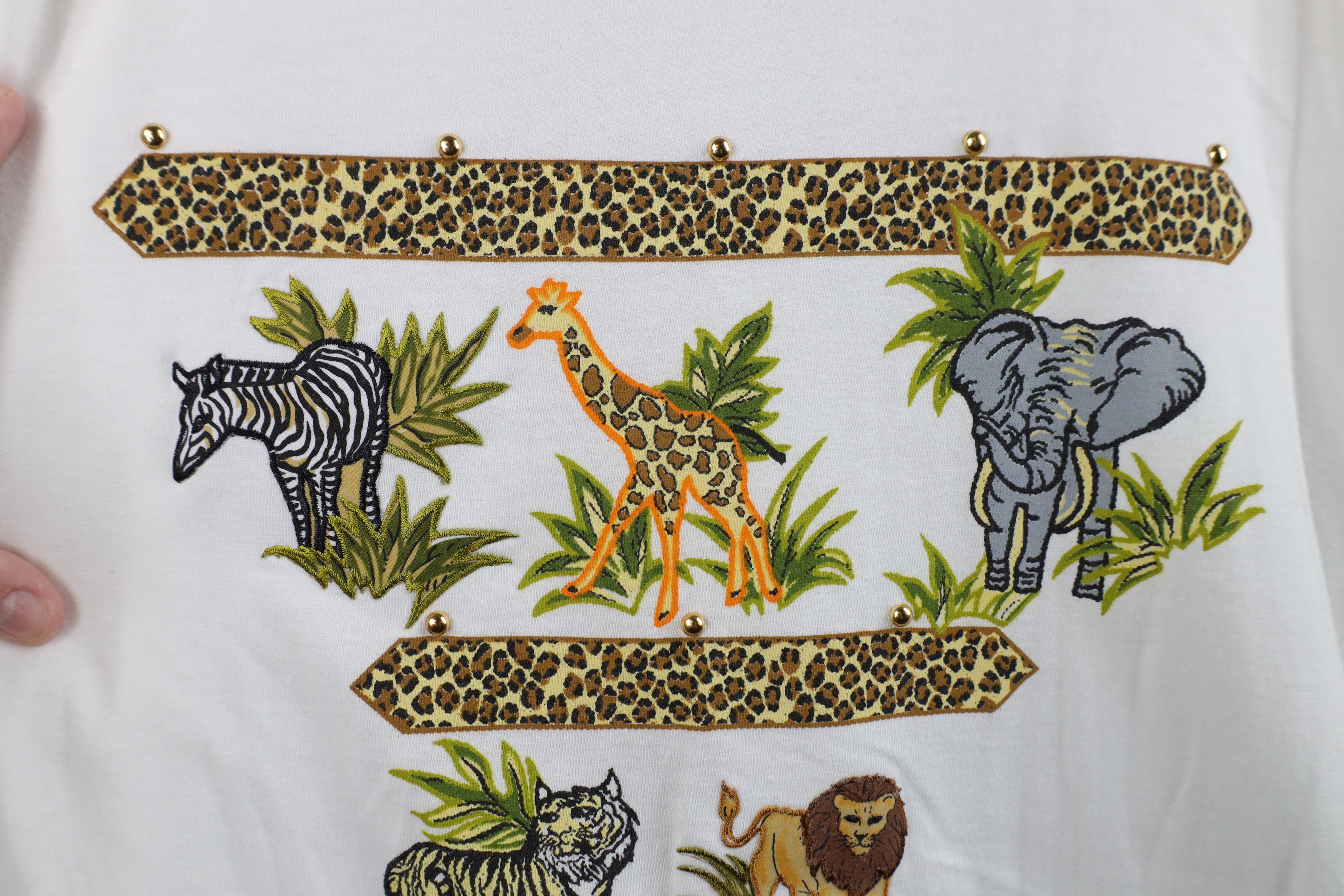 Vintage Vintage 90s Streetwear Safari Zebra Lion Tiger T-Shirt White Size US L / EU 52-54 / 3 - 4 Thumbnail