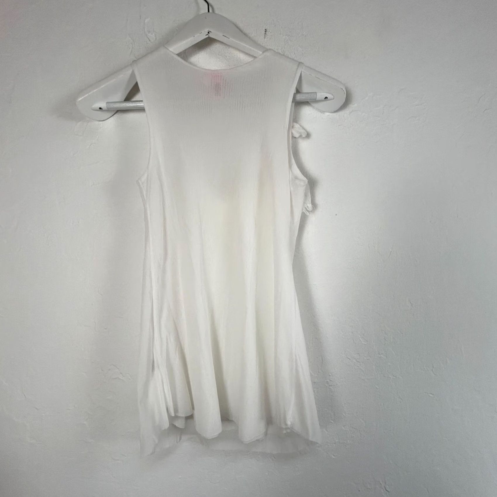 Vintage Sweet Pea By Stacy Frati Womens White Sleeveless Top With Floral Detail Small Size S / US 4 / IT 40 - 2 Thumbnail