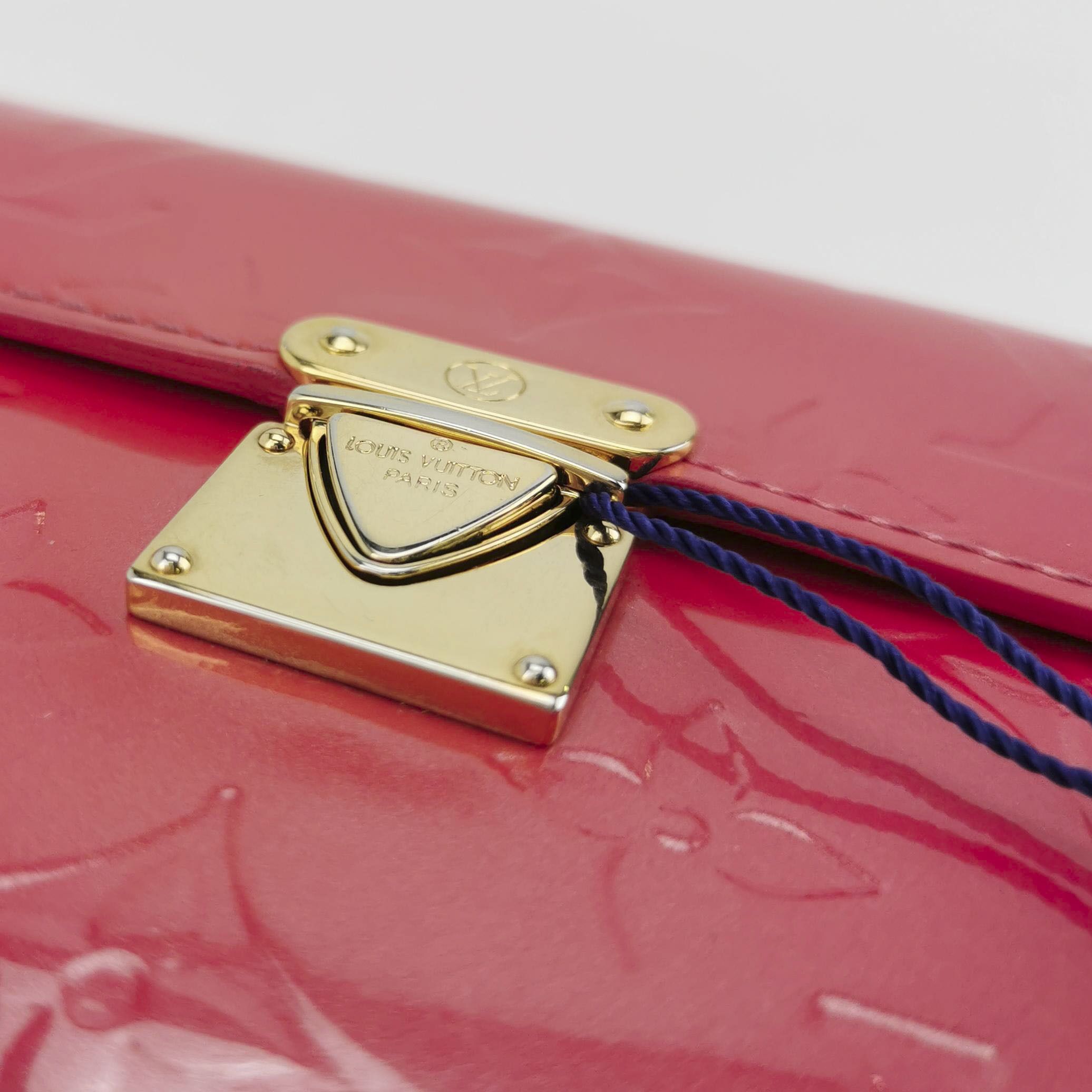 Louis Vuitton Louis Vuitton (LV) Koala patent leather embossed monogram l Size ONE SIZE - 5 Thumbnail
