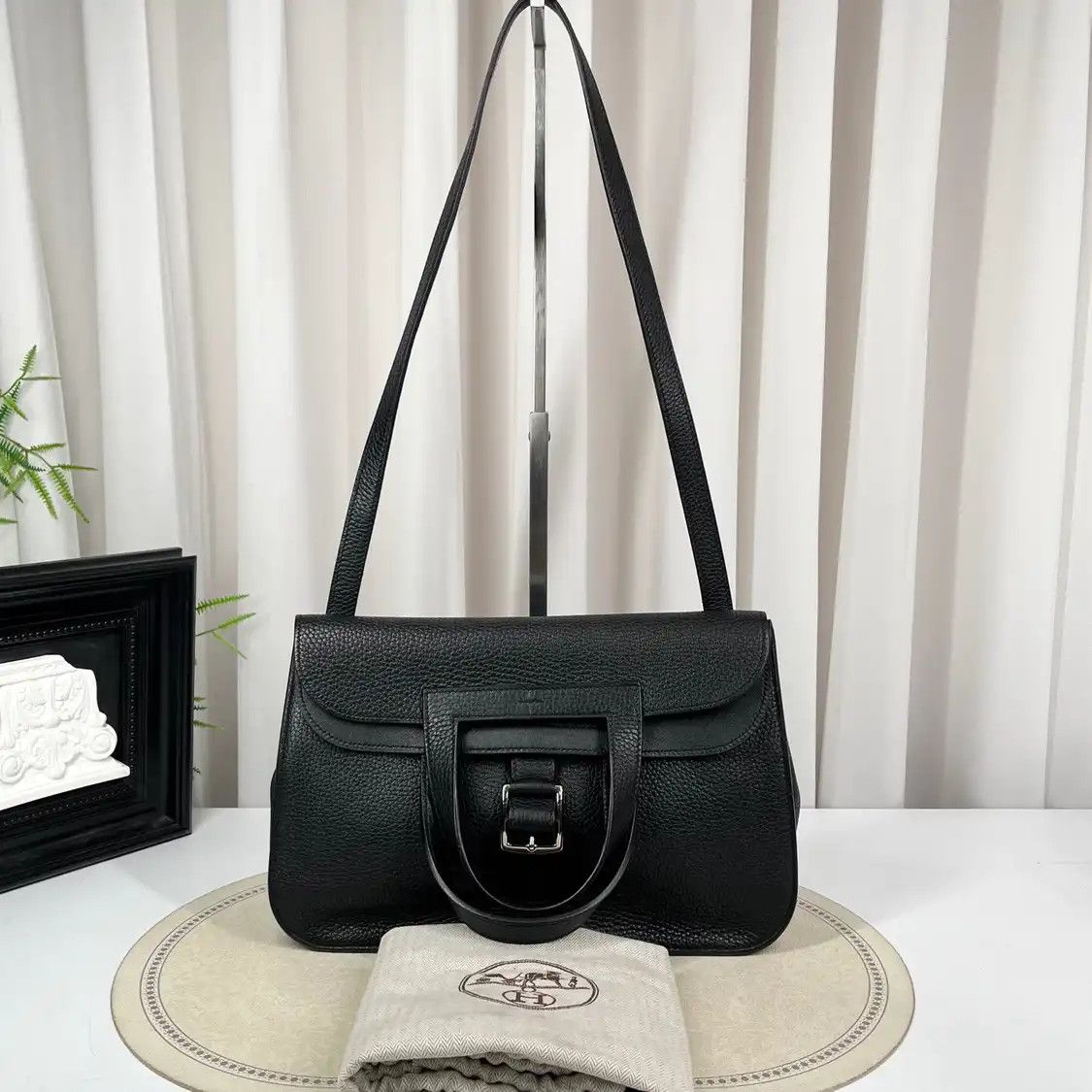 Hermes Hermes Halzan 31 black Clemence cowhide leather crossbody bag gold hardware A Size ONE SIZE - 1 Thumbnail