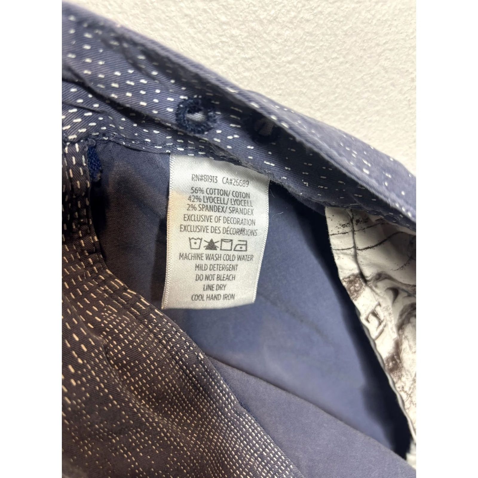 Robert Graham Robert Graham Mens Shorts 36 Classic Fit Stretch Pattern Casual Summer Golf Chin Size US 36 / EU 52 - 7 Thumbnail