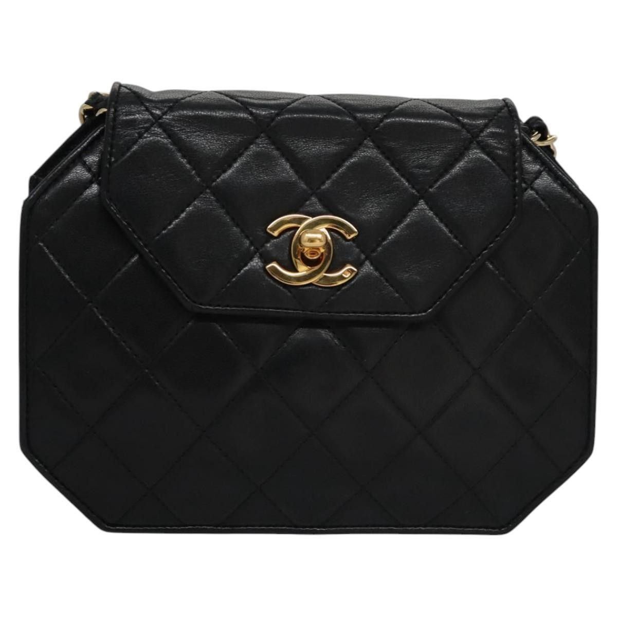 Chanel Chanel Vintage Octagon CC Flap Bag Quilted Leather Size ONE SIZE - 1 Thumbnail