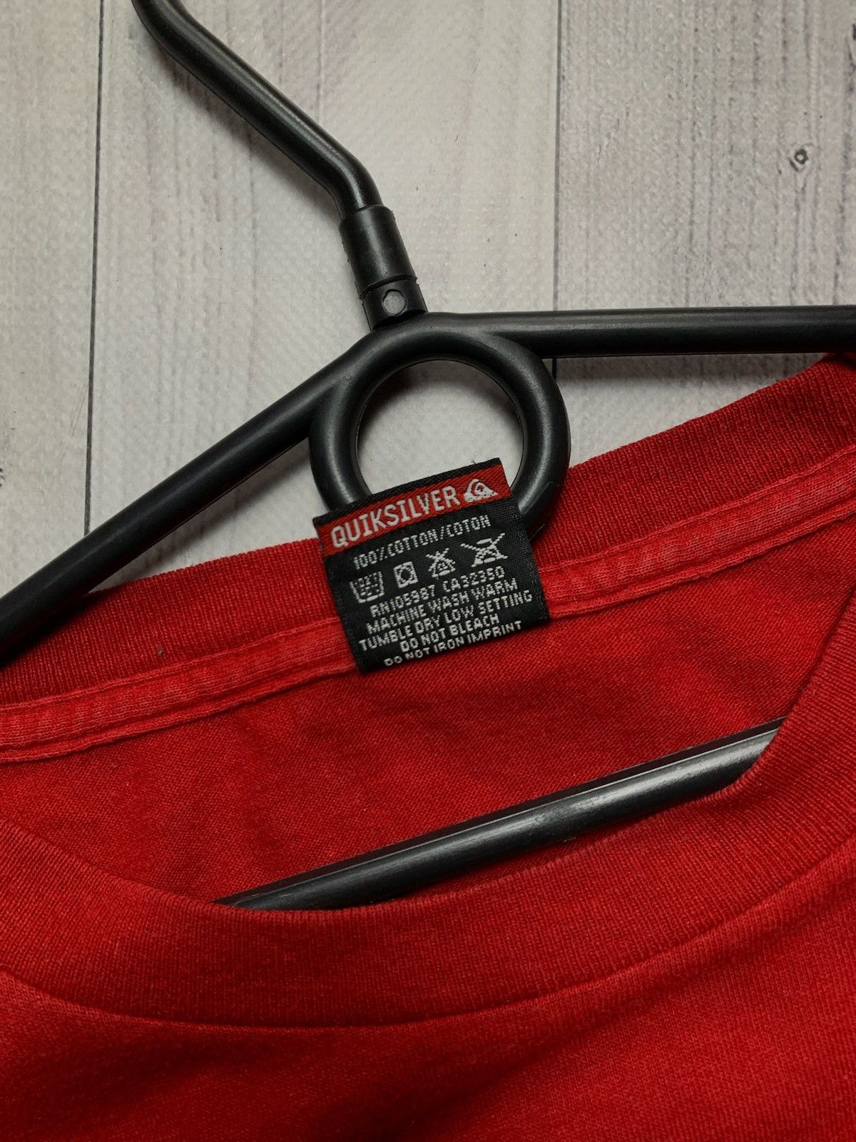 Quiksilver × Vintage Vintage Quicksilver long sleeve size XL red logo Size US XL / EU 56 / 4 - 7 Thumbnail