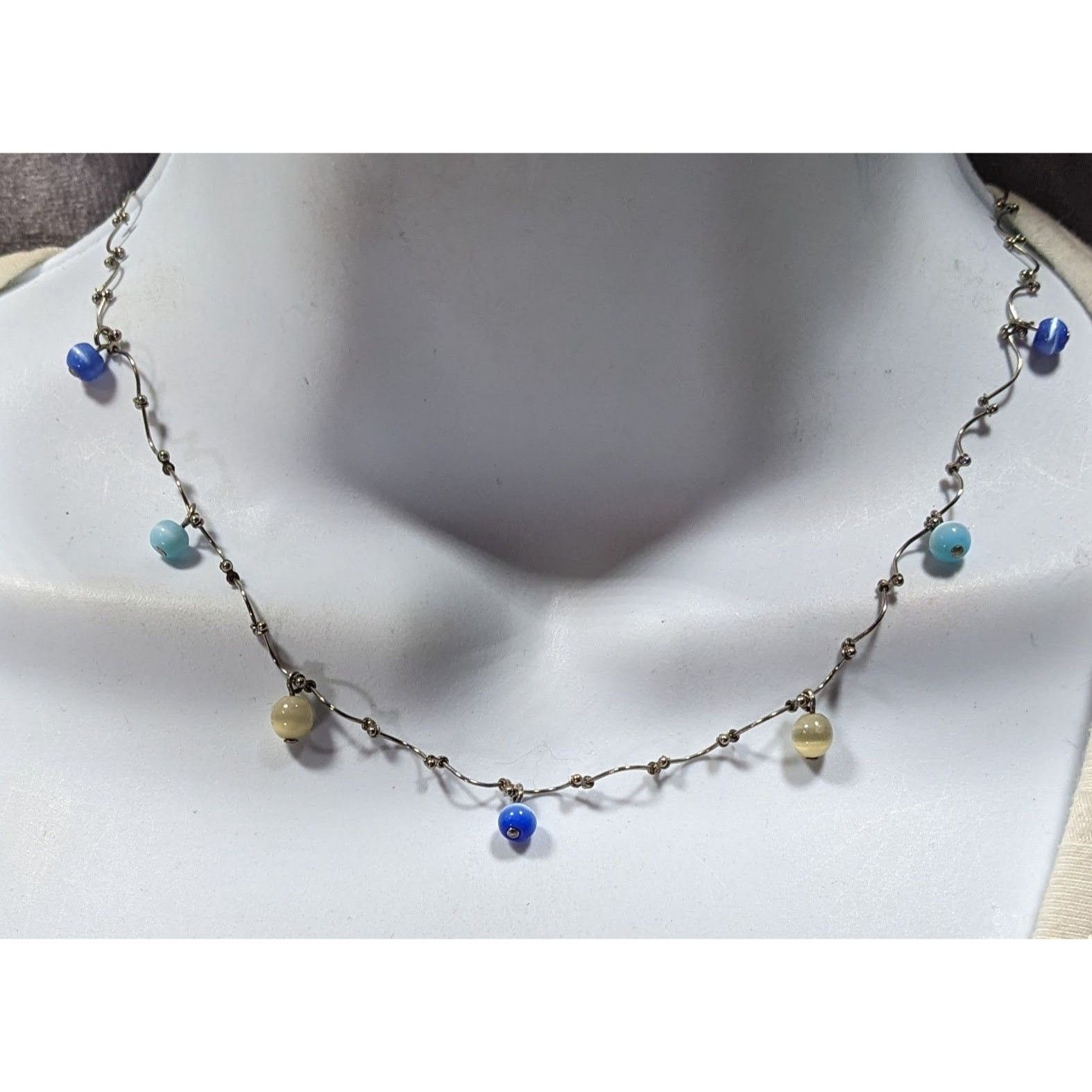 Other Retro Blue And Yellow Cateye Beaded Silver Tone Wiggly Chain Size ONE SIZE - 2 Thumbnail