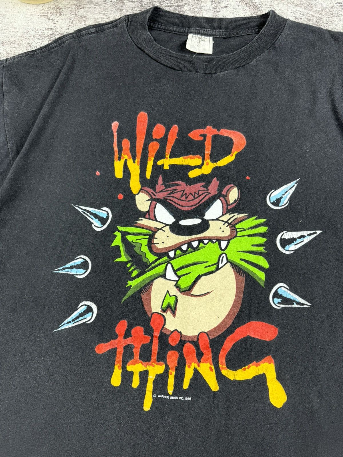 Warner Bros 90S Looney Tunes Warner Bros 1989 Wild Thing Cartoon T Shirt Size US XL / EU 56 / 4 - 5 Thumbnail