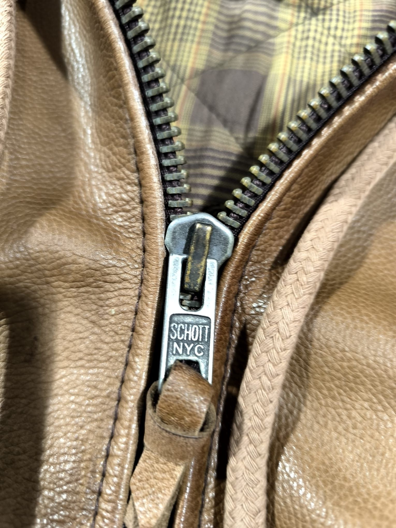 Schott vtg hooded naturally faded schott leather bomber Size US S / EU 44-46 / 1 - 13 Thumbnail