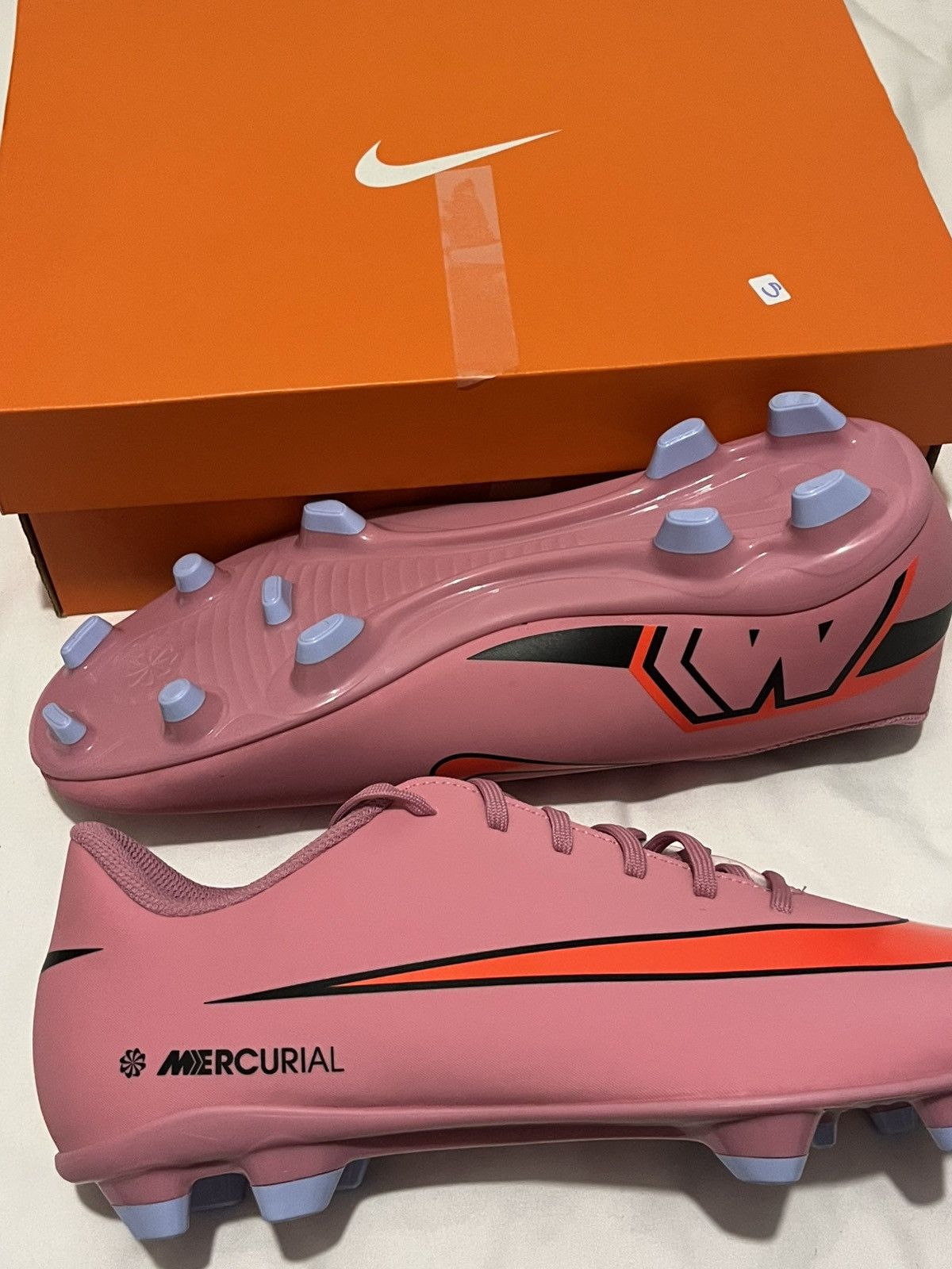 Nike Nike pink vapour football boots Size US 9 / EU 42 - 4 Thumbnail
