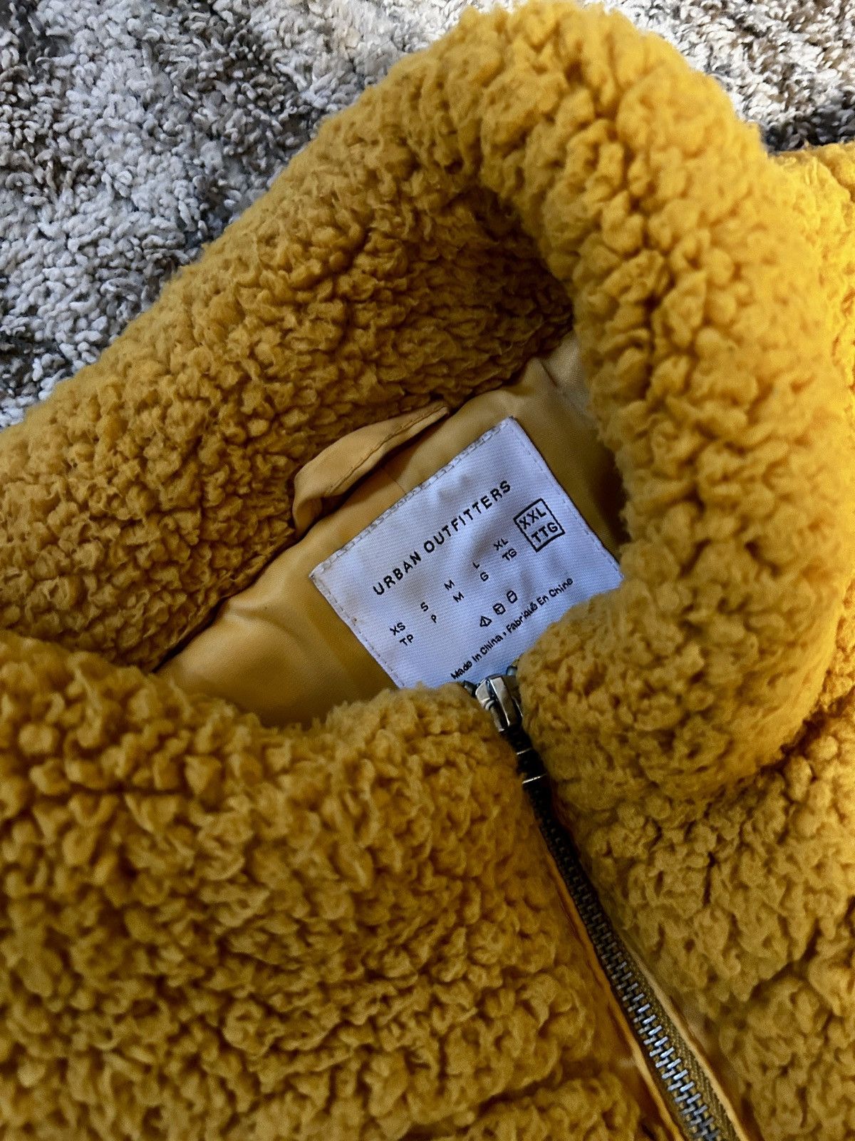Urban Outfitters Urban Outfitters Faux Shearling Jacket Yellow Size US XXL / EU 58 / 5 - 3 Thumbnail